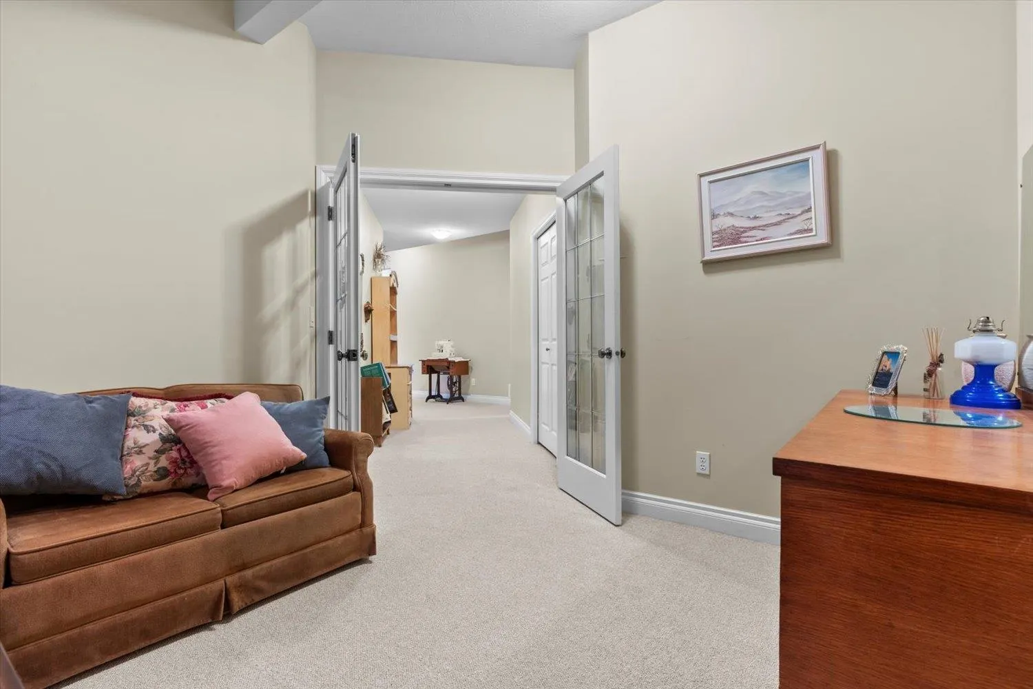 122 8590 Sunrise Drive