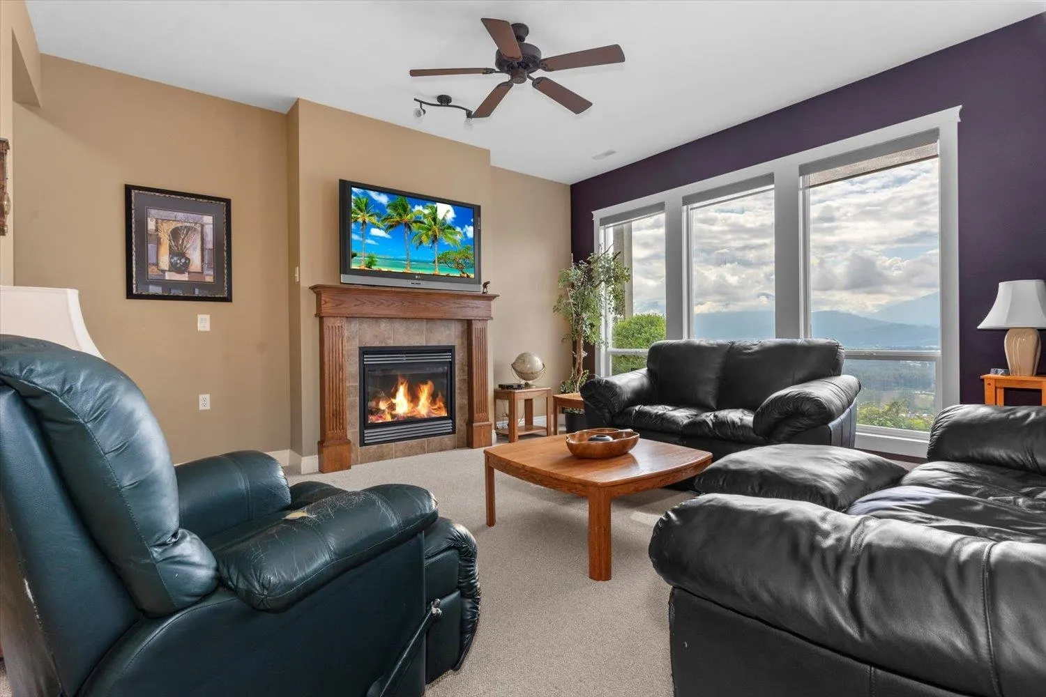 122 8590 Sunrise Drive