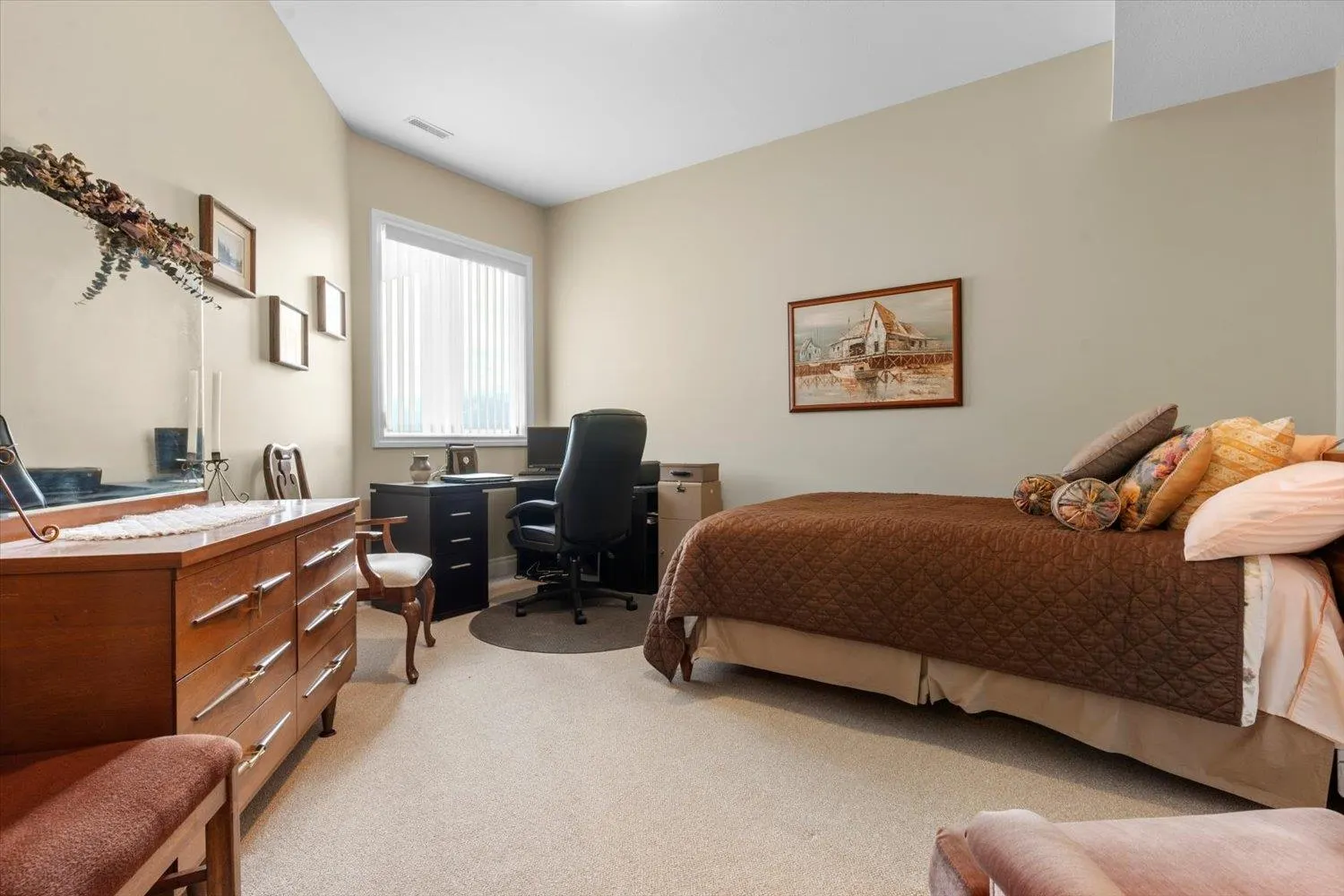 122 8590 Sunrise Drive