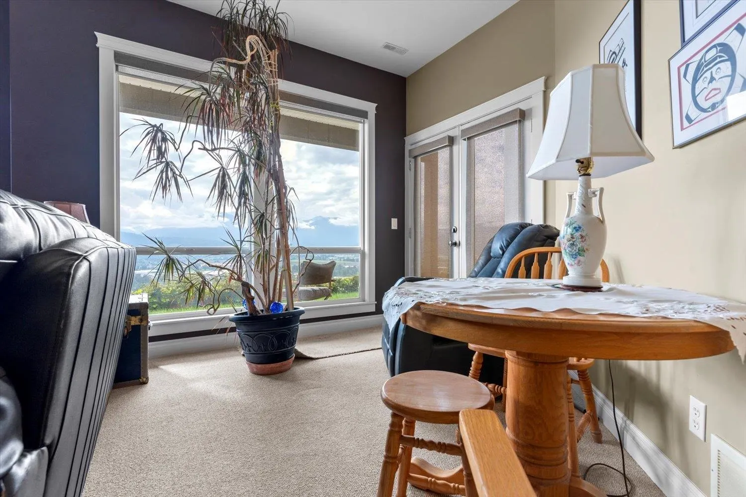 122 8590 Sunrise Drive