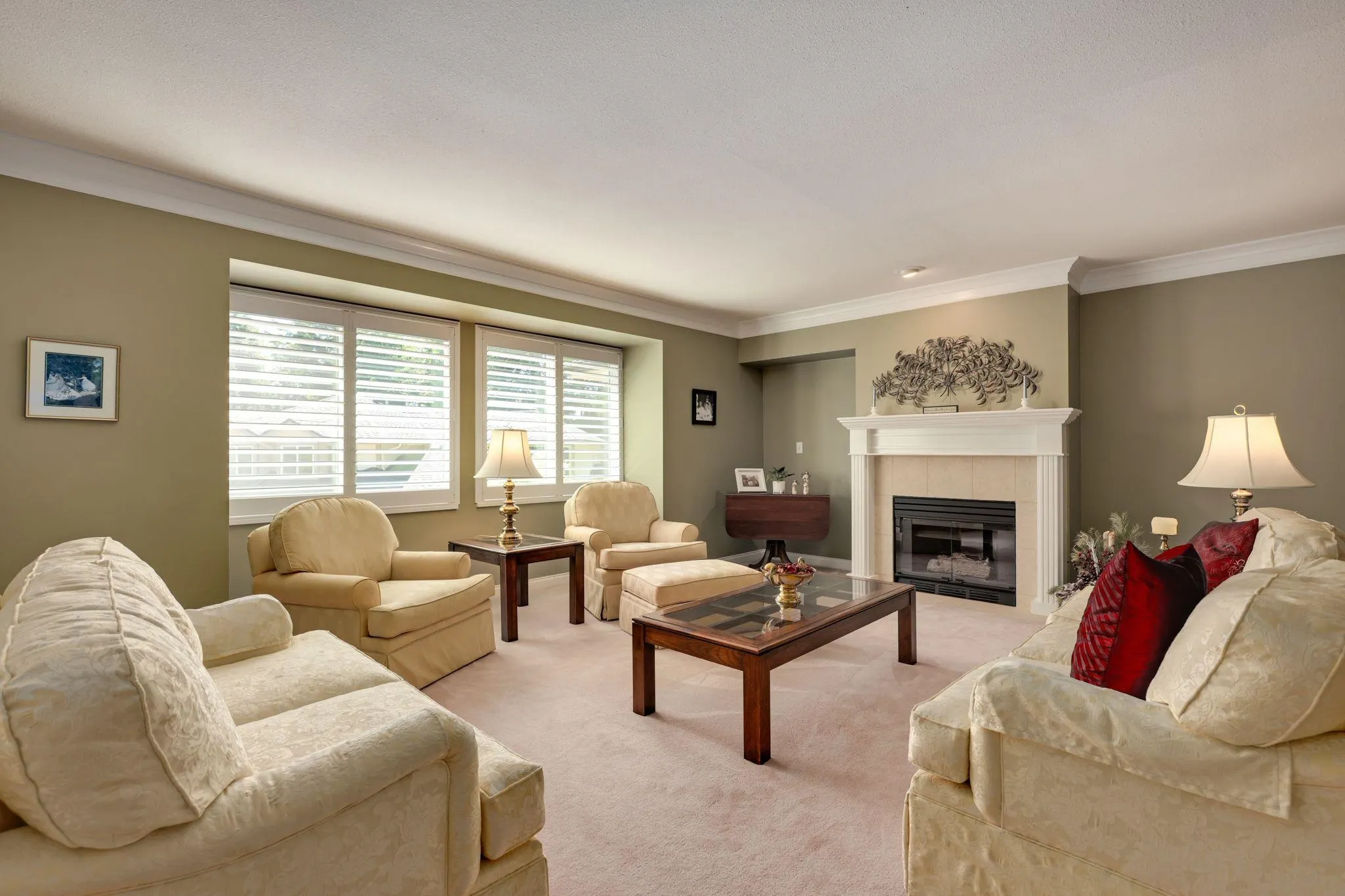 16 101 Parkside Drive