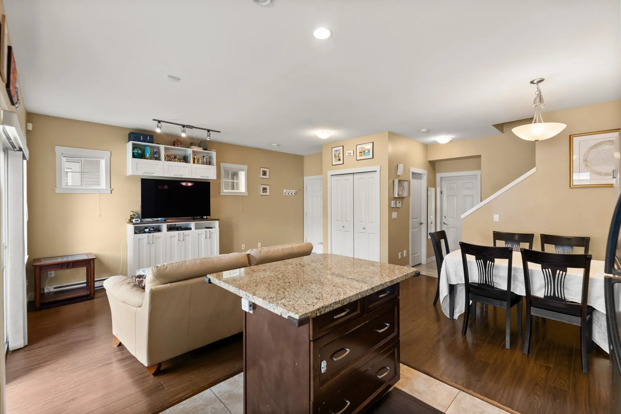 22 11393 Steveston Highway