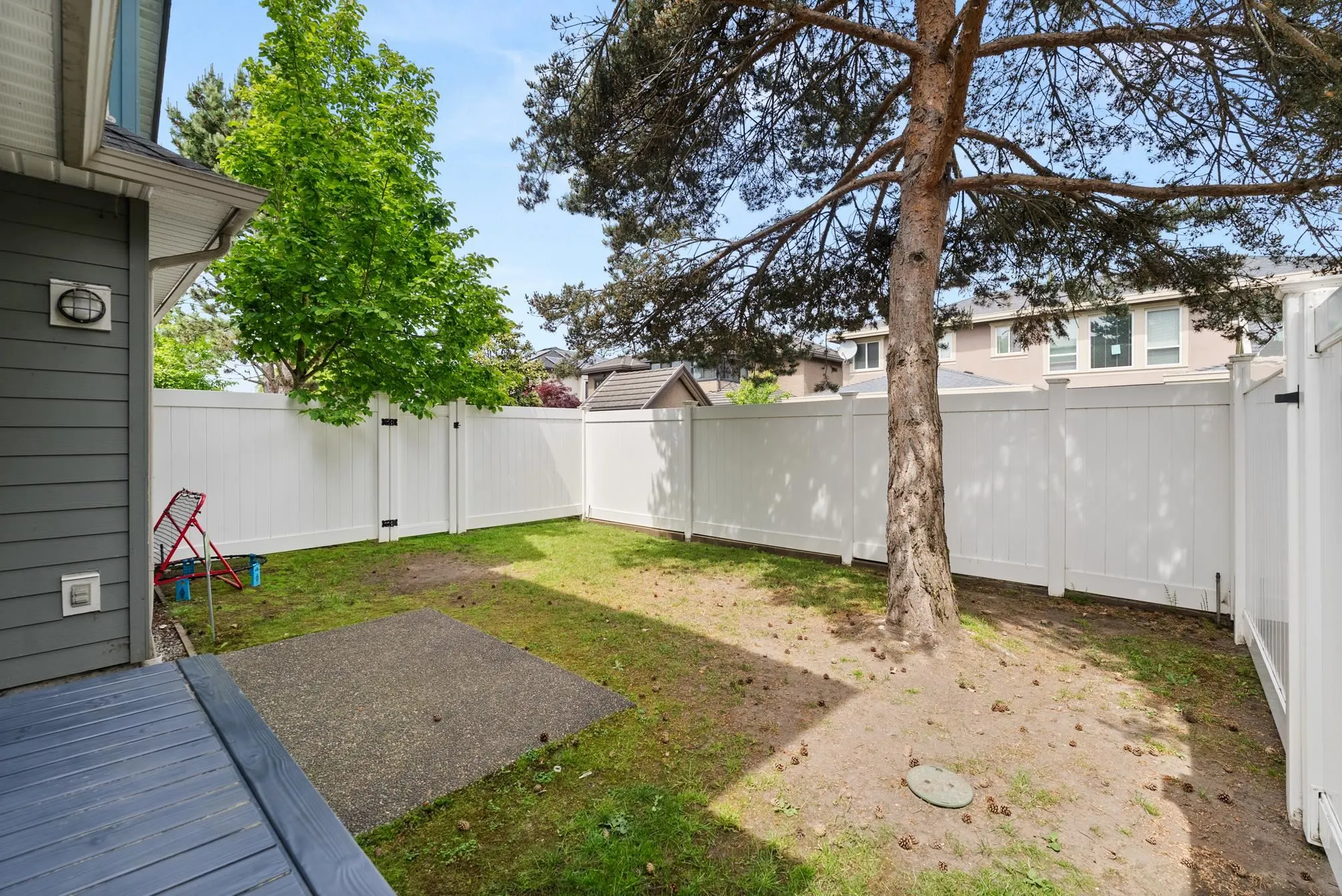 22 11393 Steveston Highway