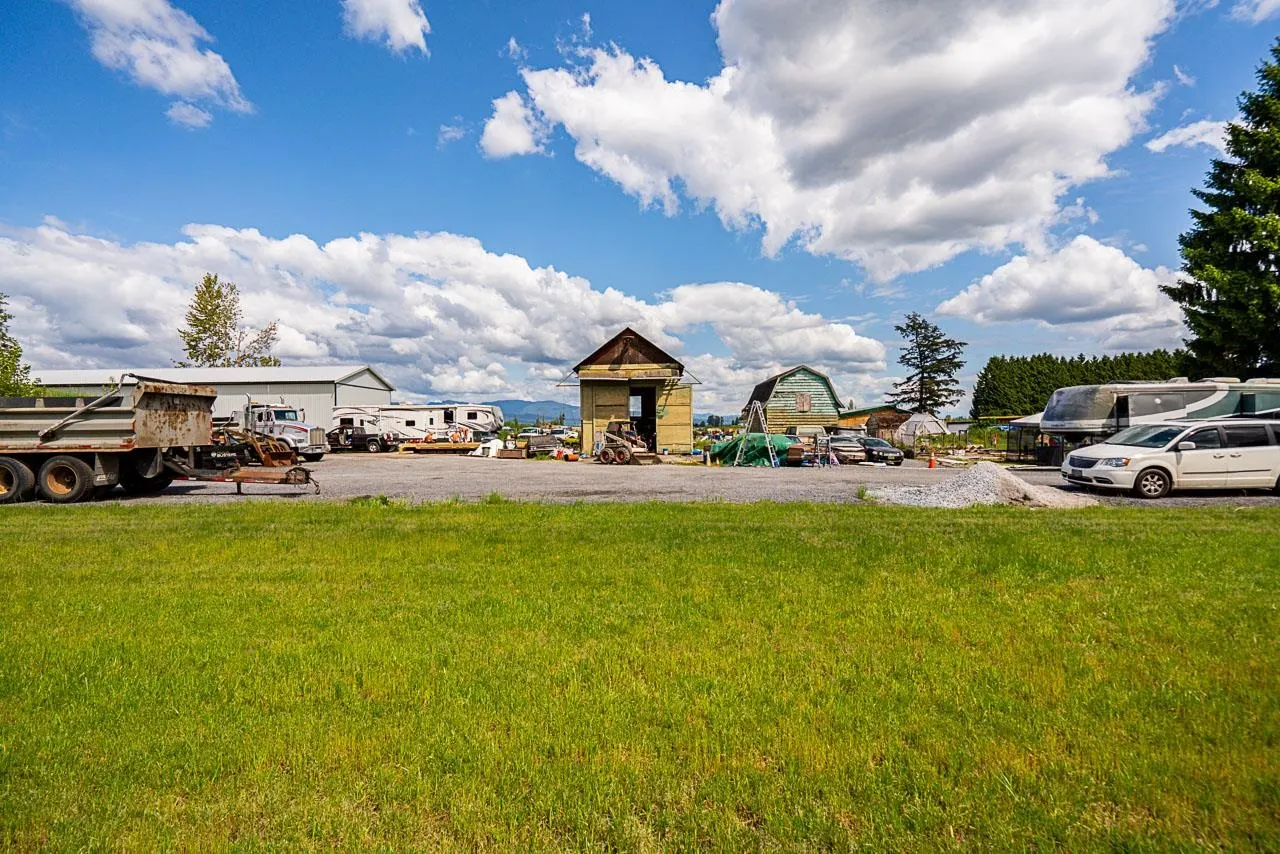 18365 Lougheed Highway