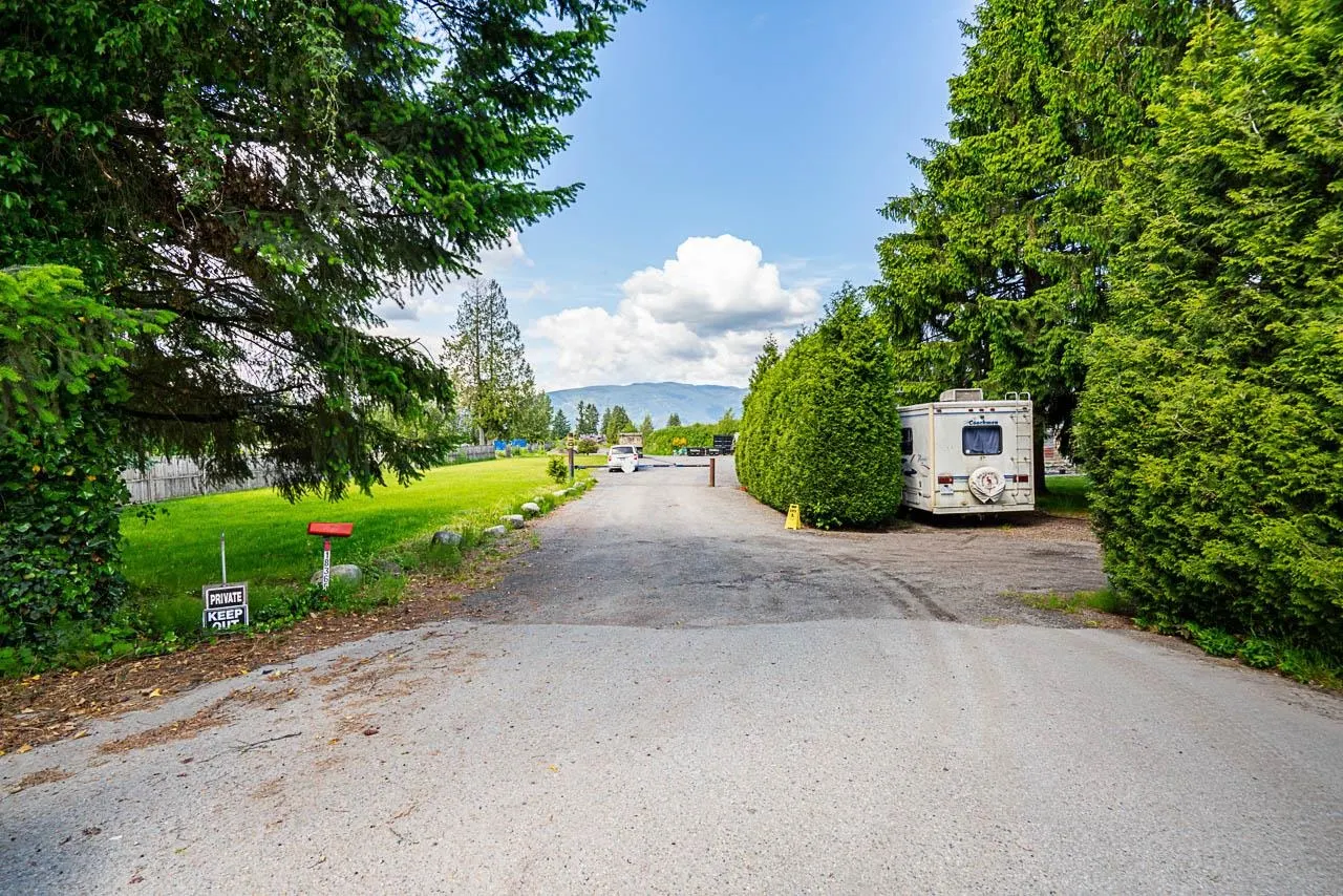 18365 Lougheed Highway