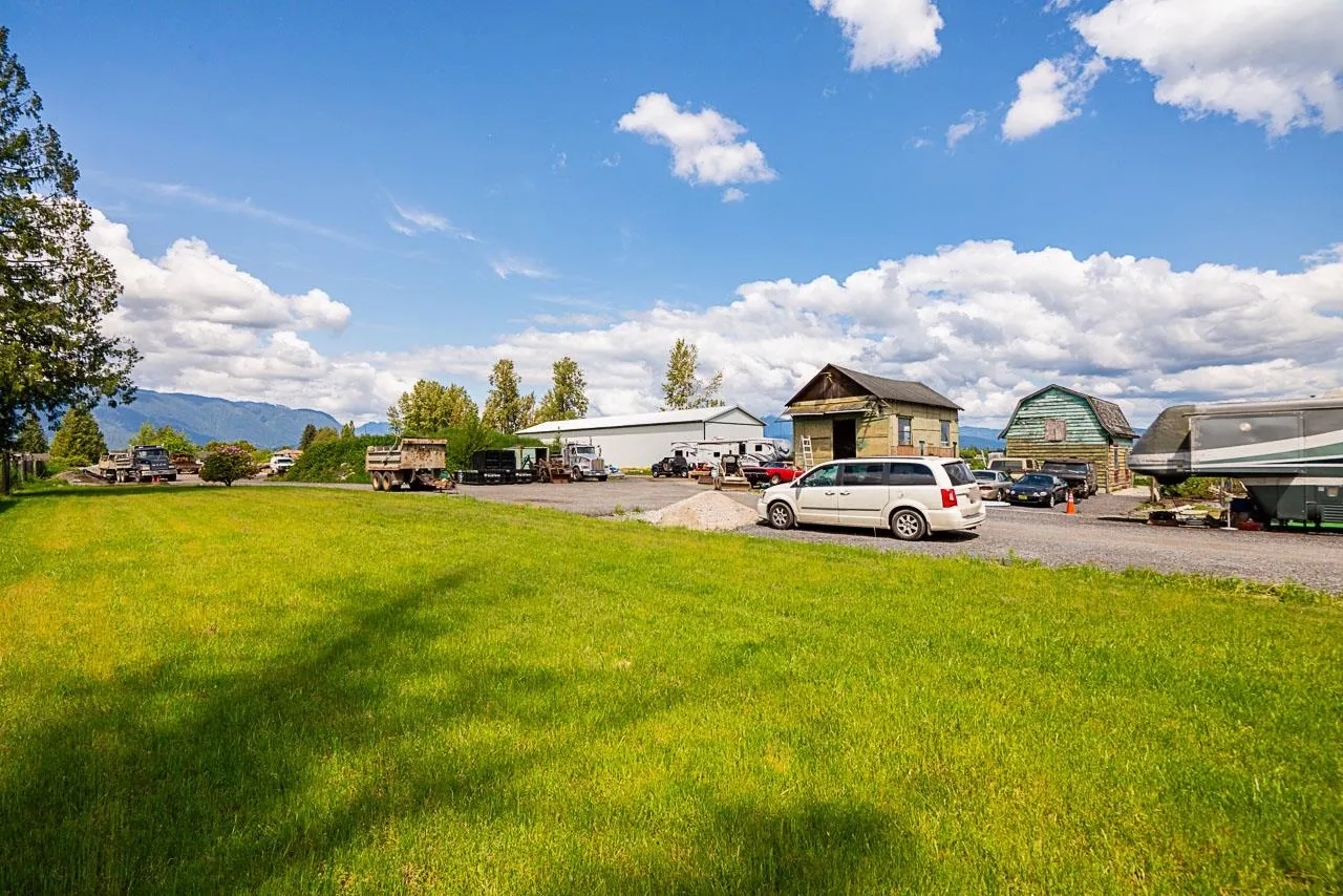 18365 Lougheed Highway