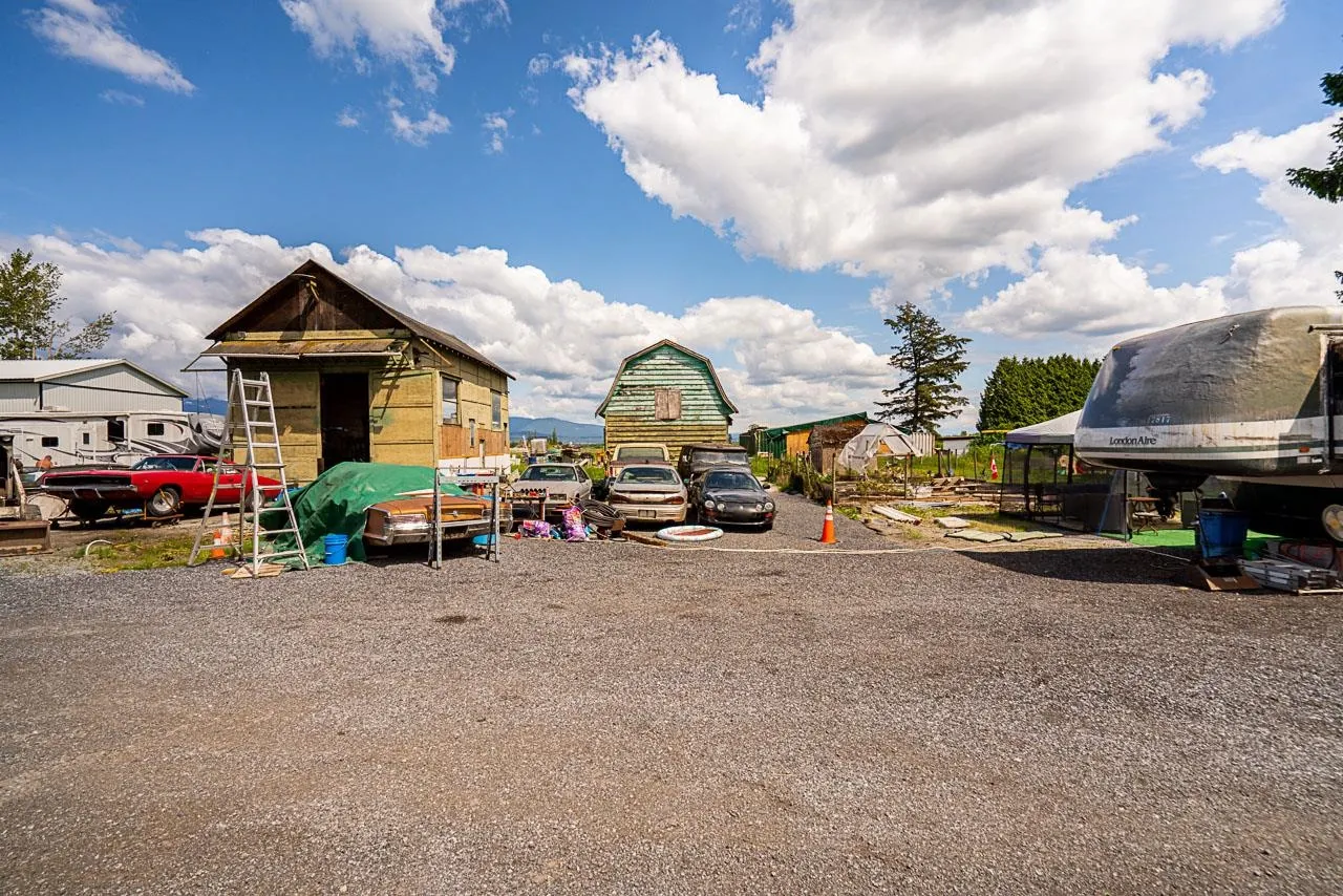 18365 Lougheed Highway
