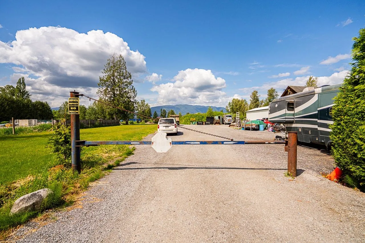 18365 Lougheed Highway