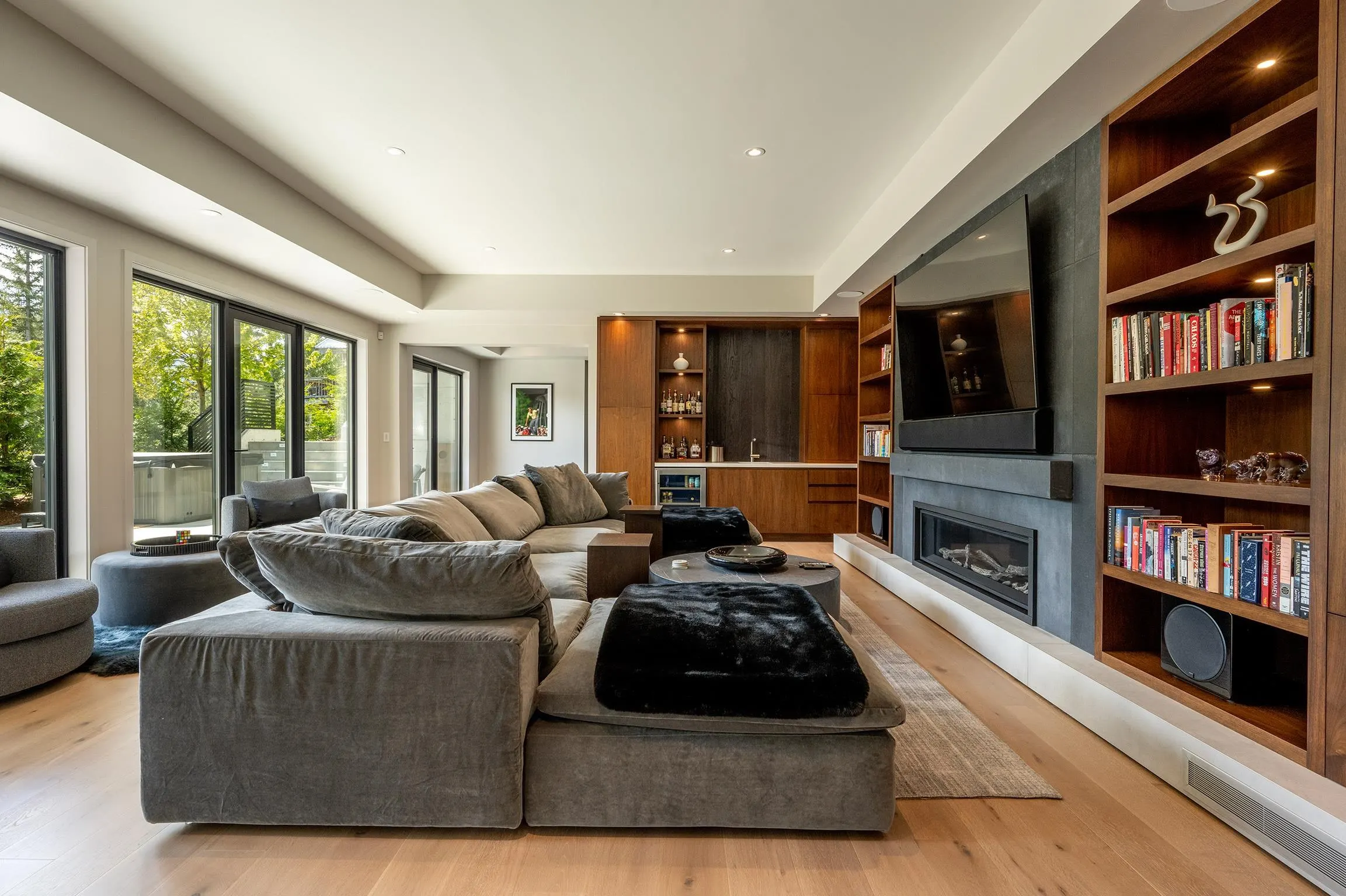 8504 Drifter Way