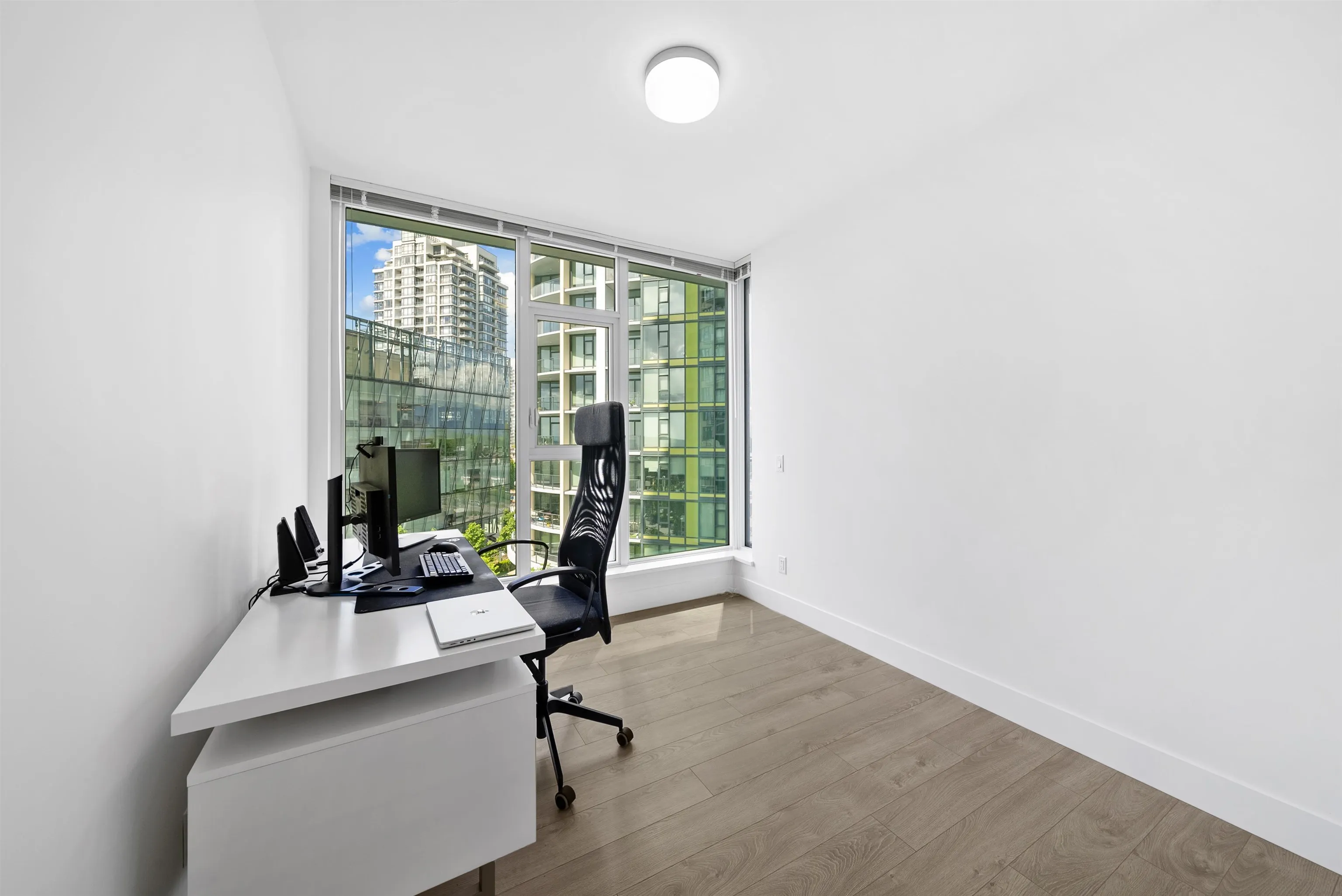 802 7388 Kingsway