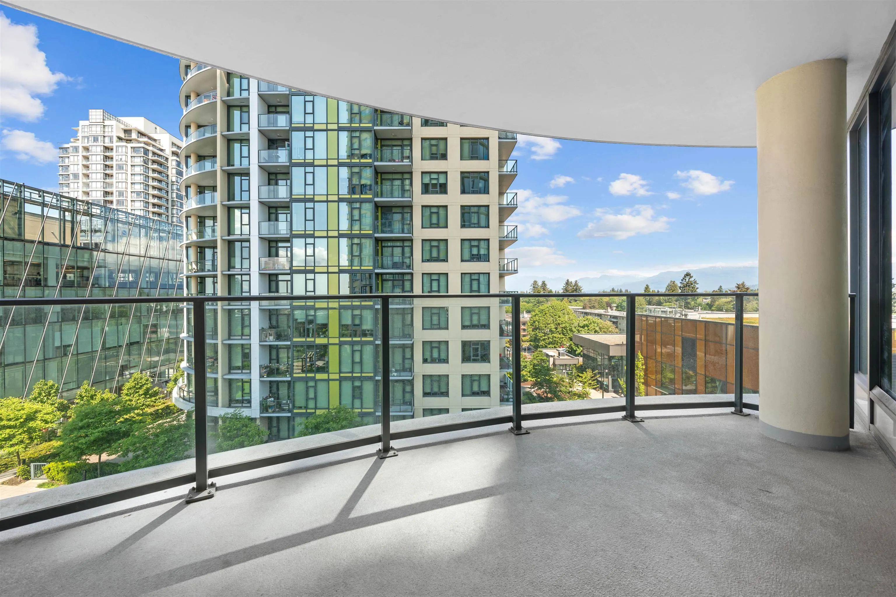 802 7388 Kingsway