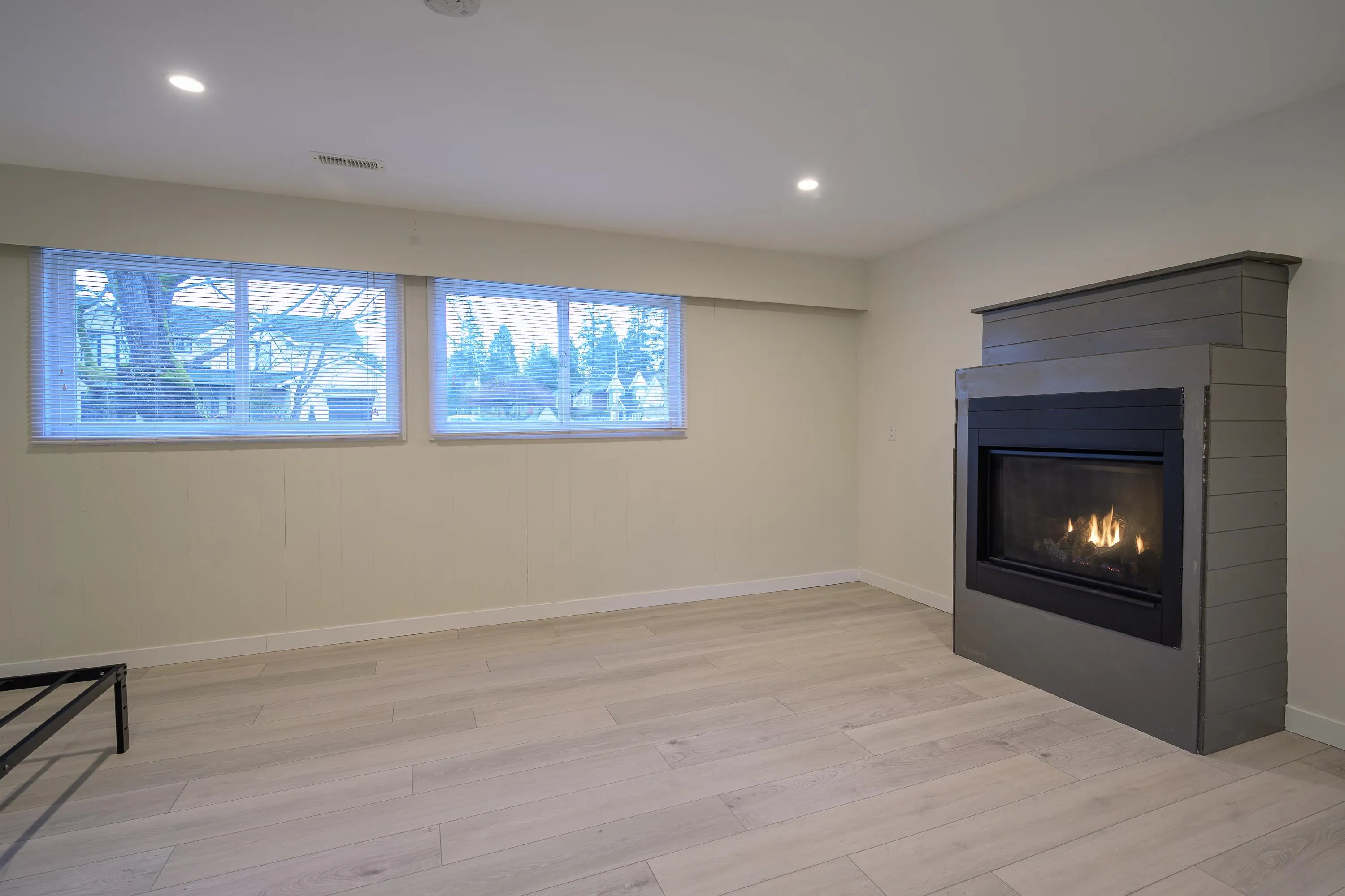 5153 Cliff Drive