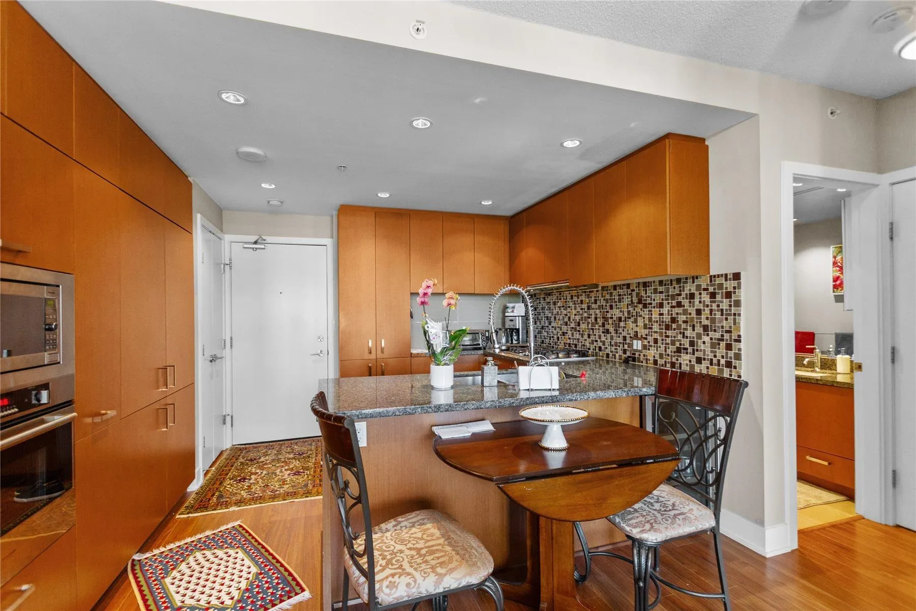 2301 3008 Glen Drive