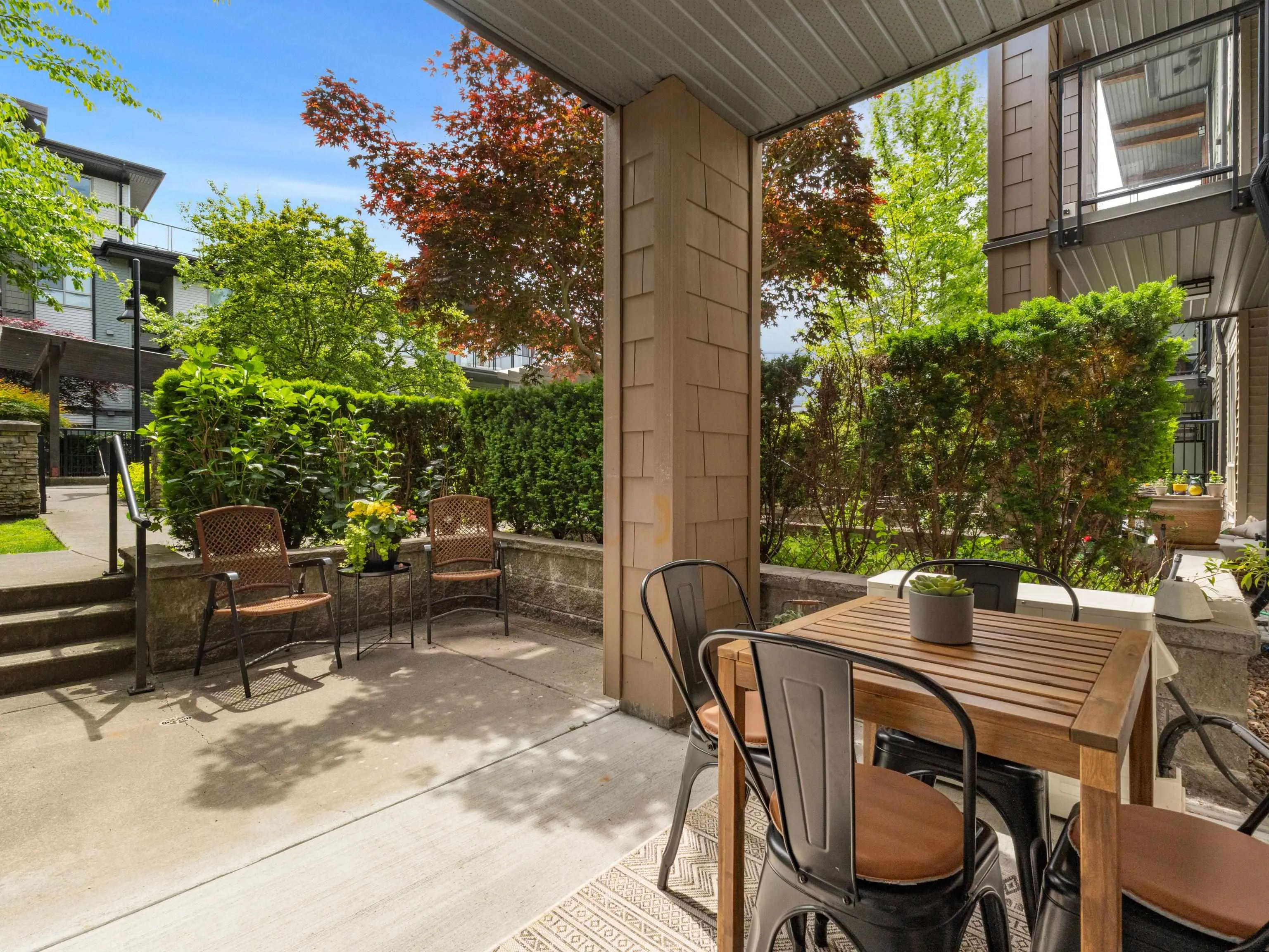 208 7428 Byrnepark Walk