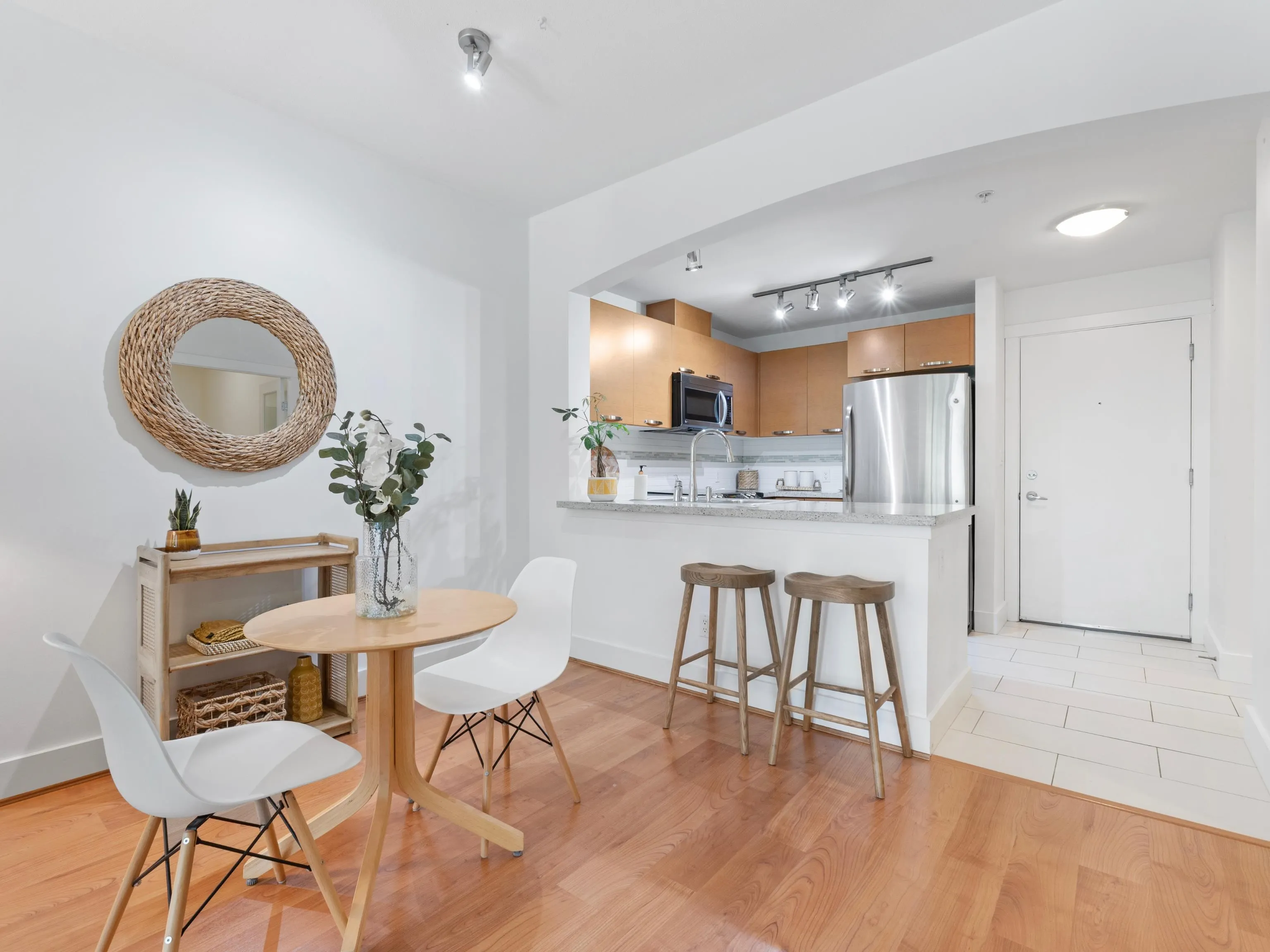208 7428 Byrnepark Walk