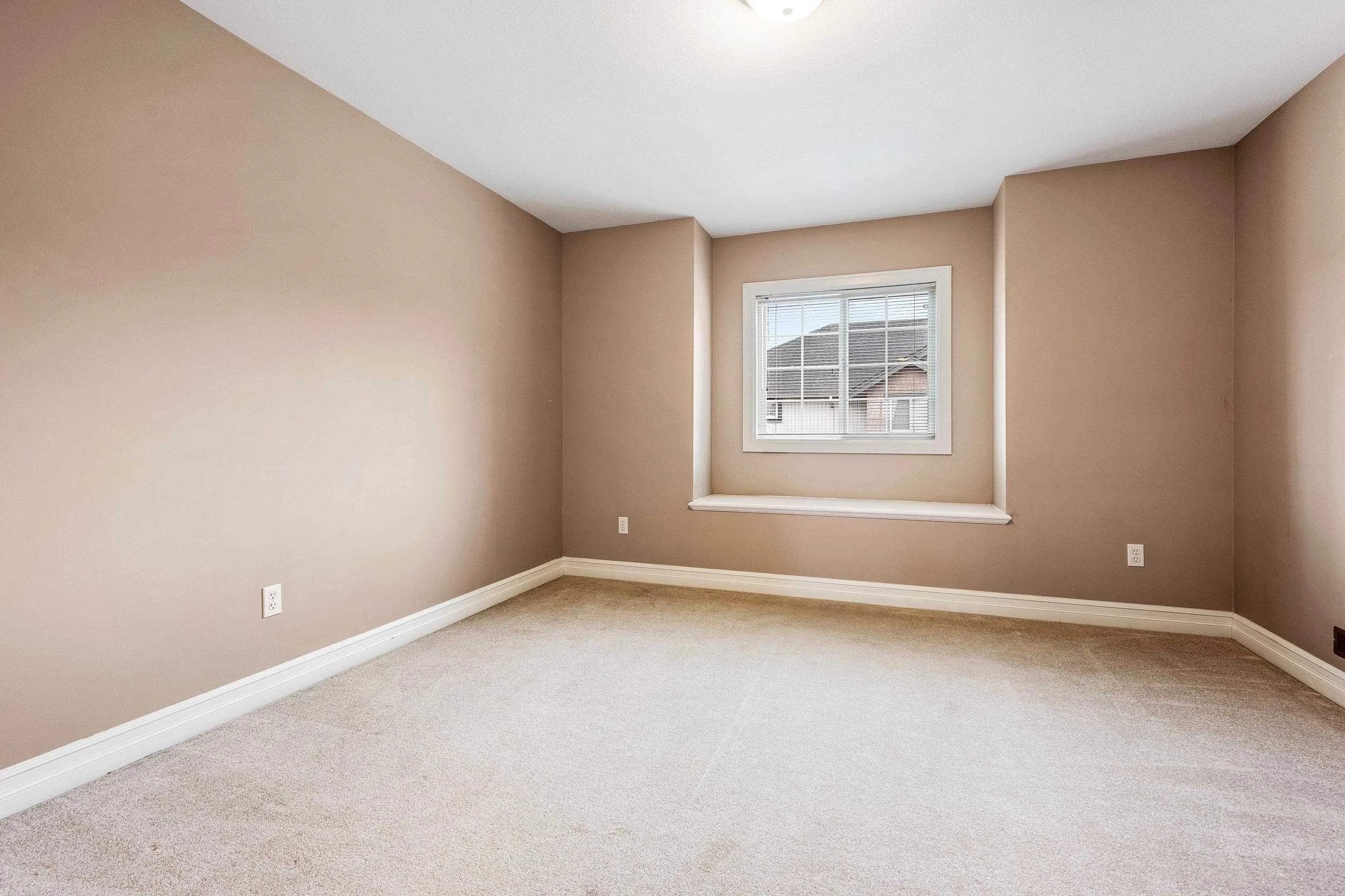9 6887 Sheffield Way