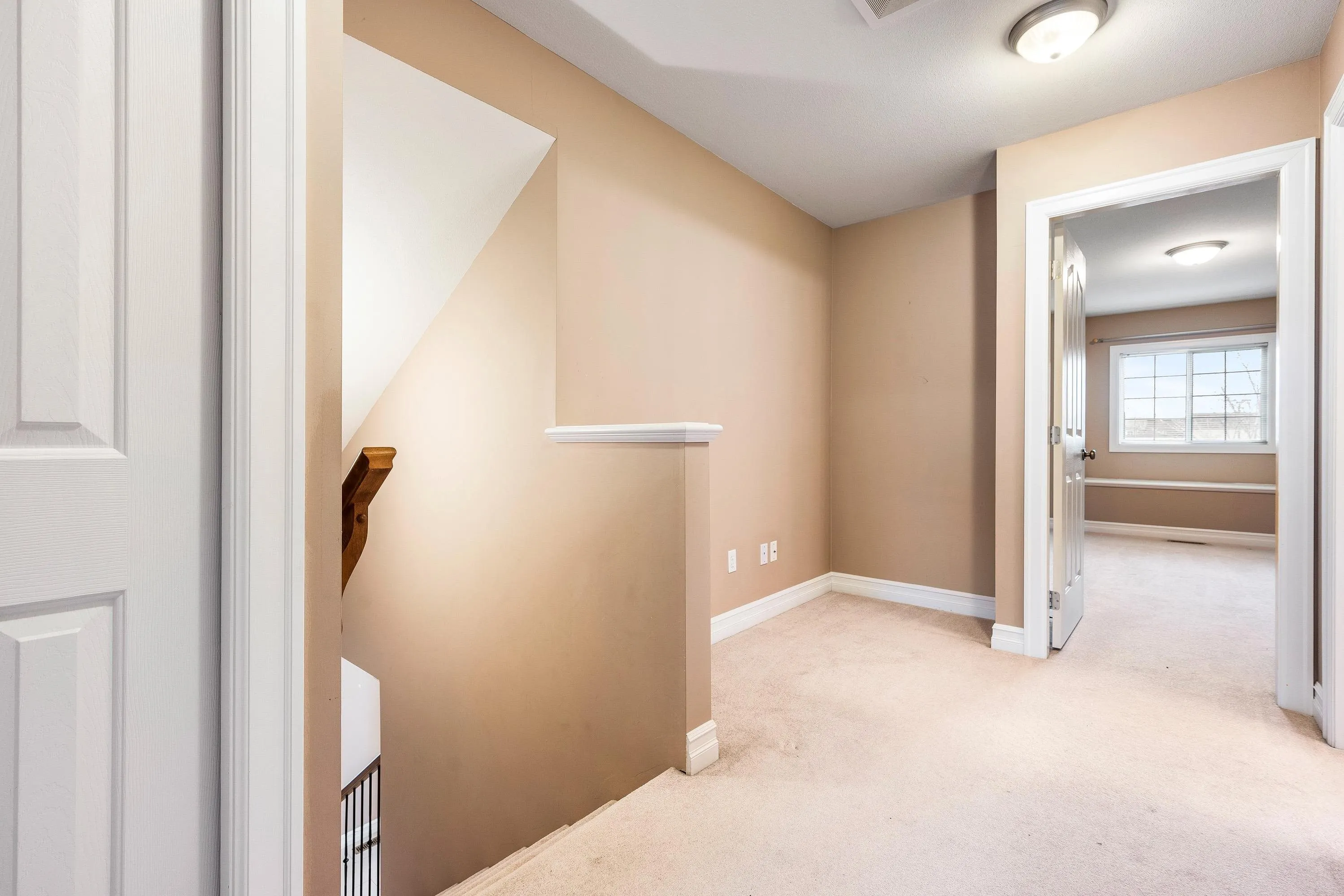 9 6887 Sheffield Way