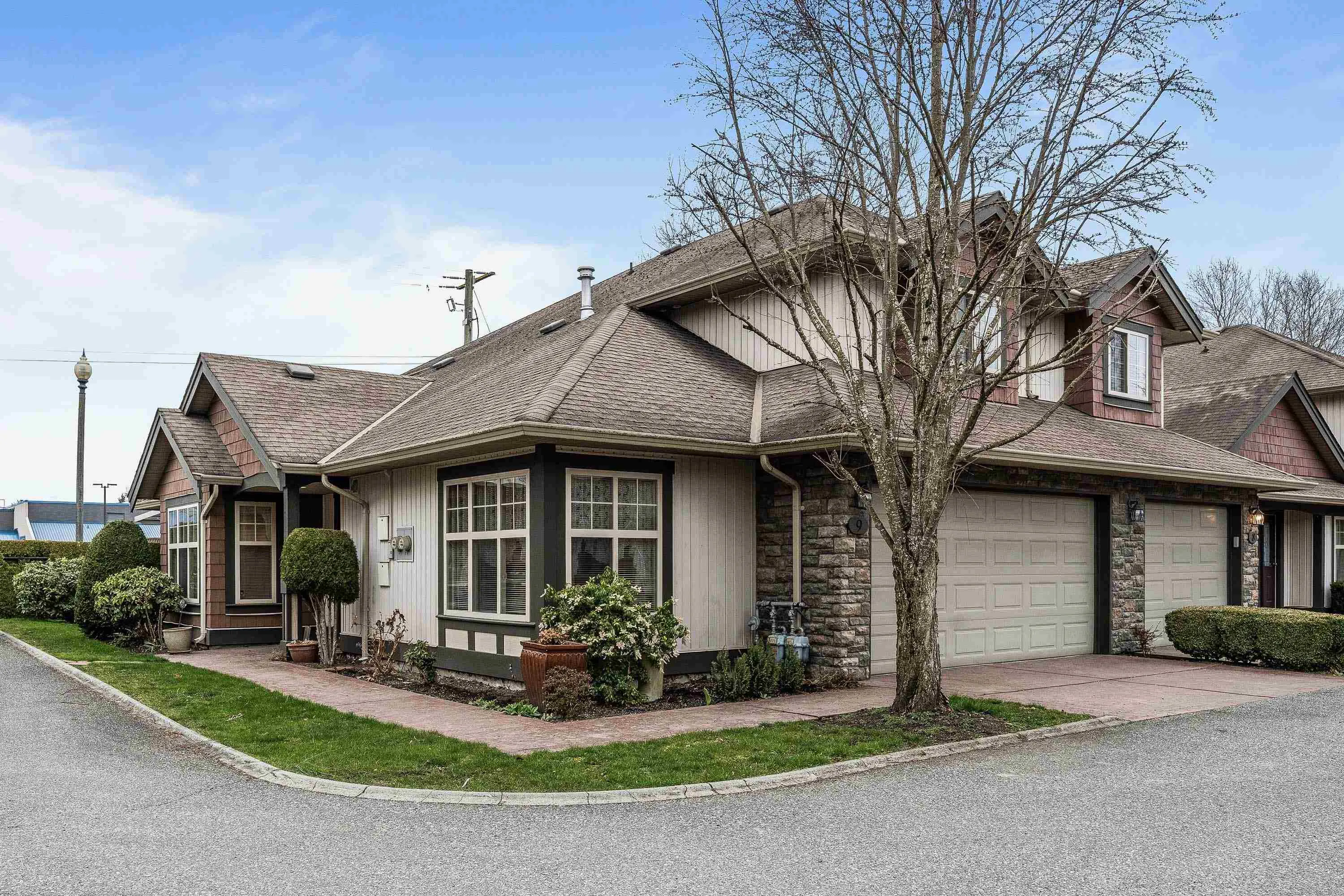9 6887 Sheffield Way