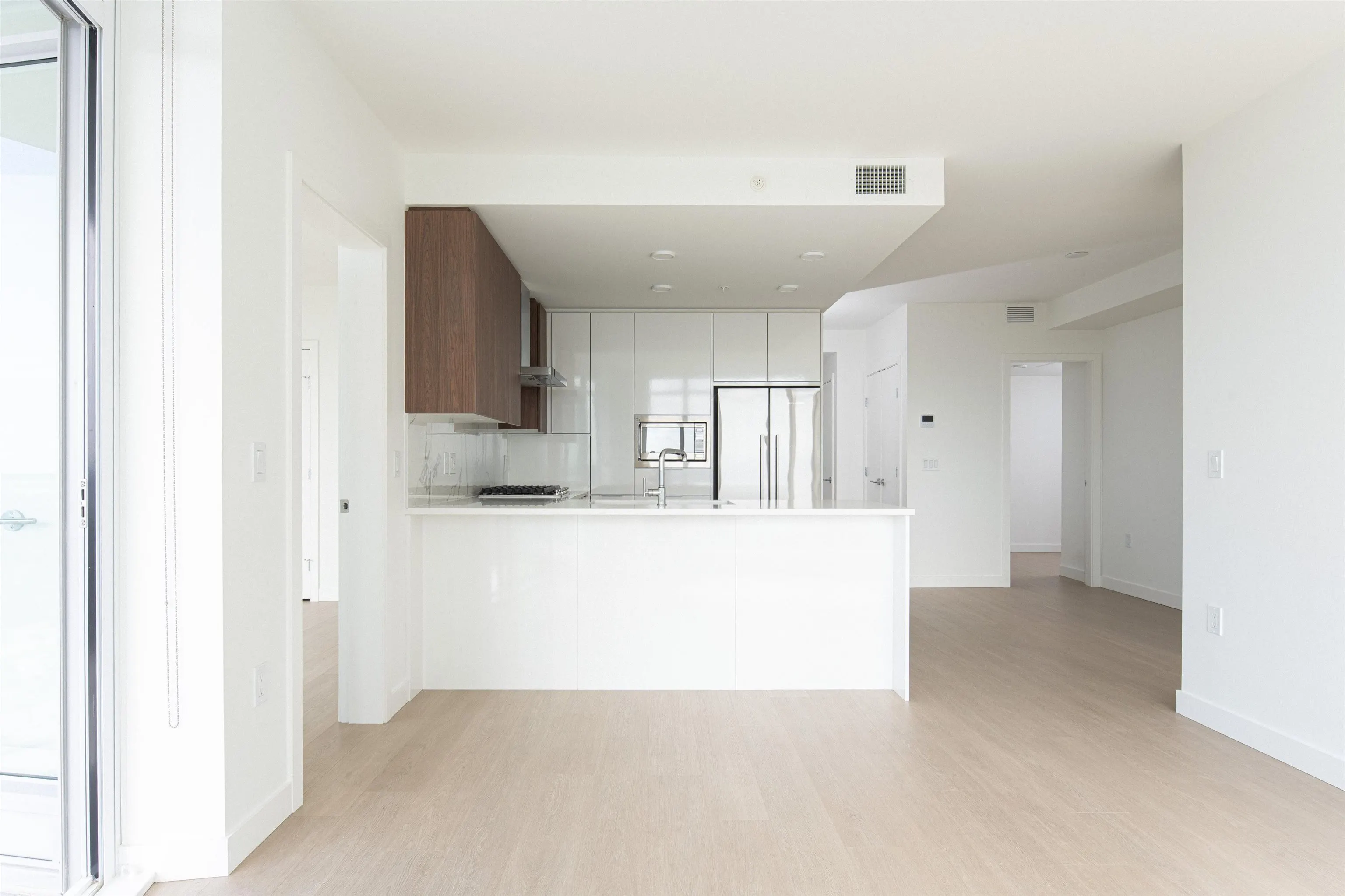 1306 7683 Park Crescent