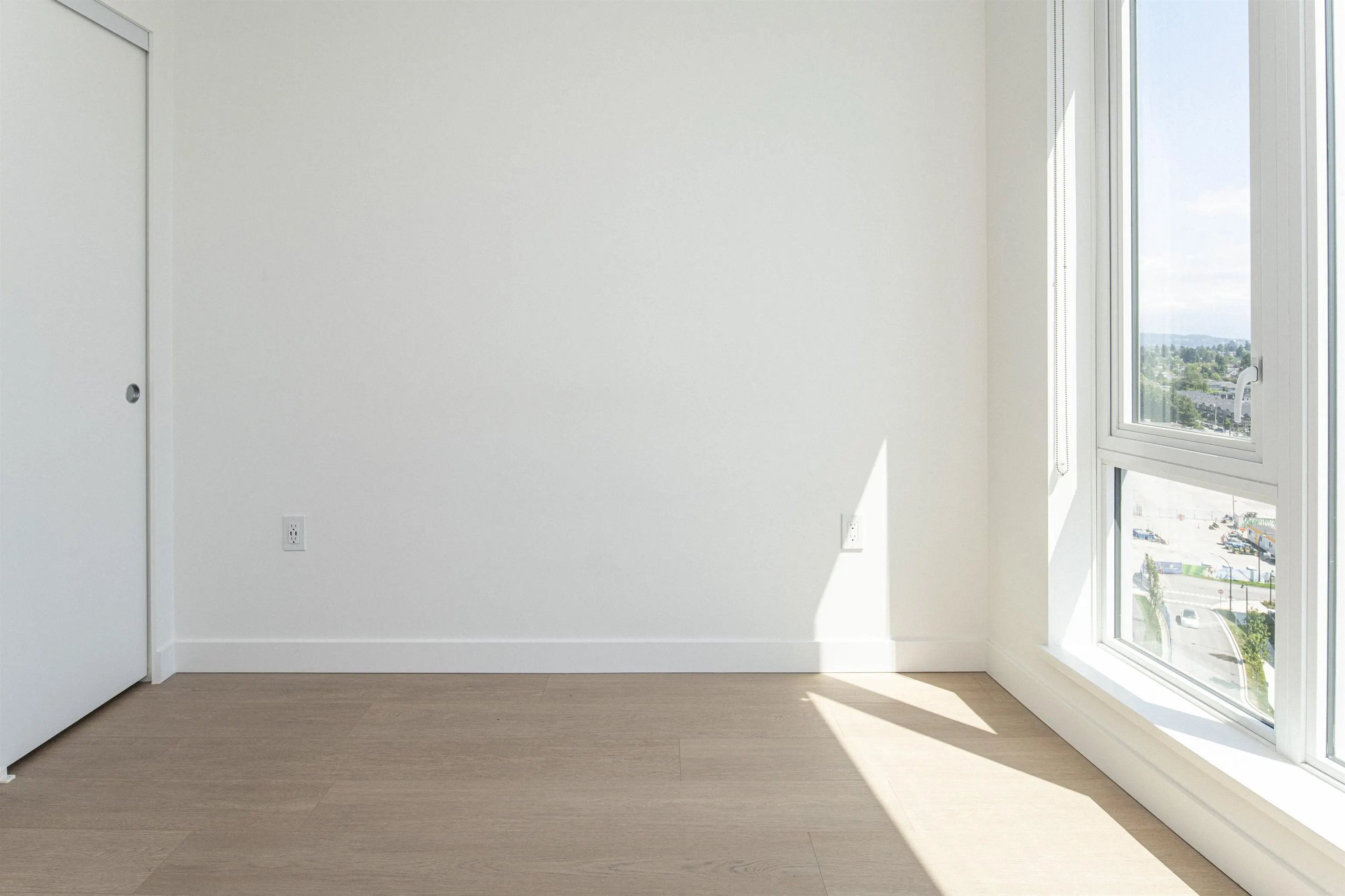 1306 7683 Park Crescent