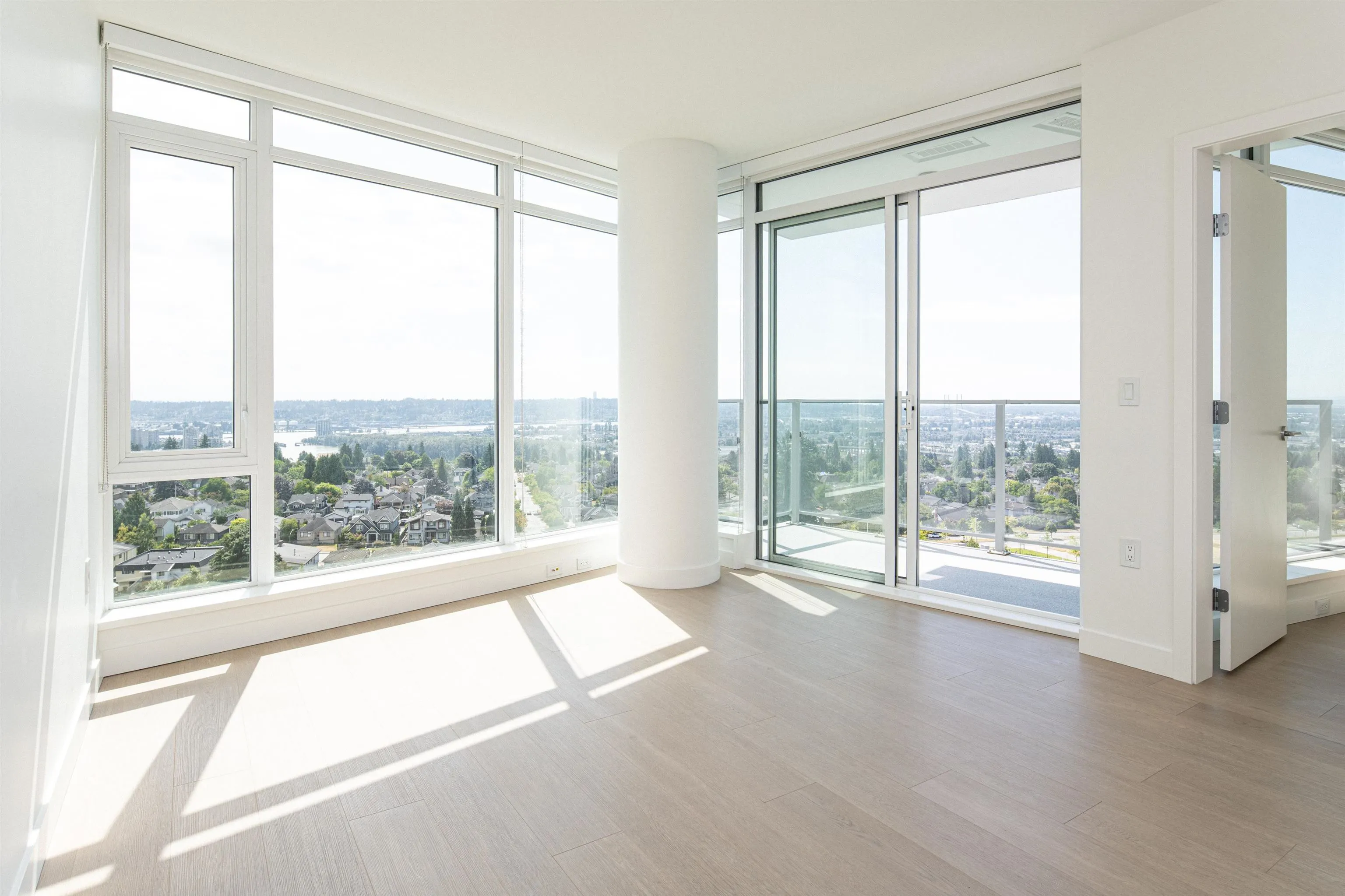 1306 7683 Park Crescent