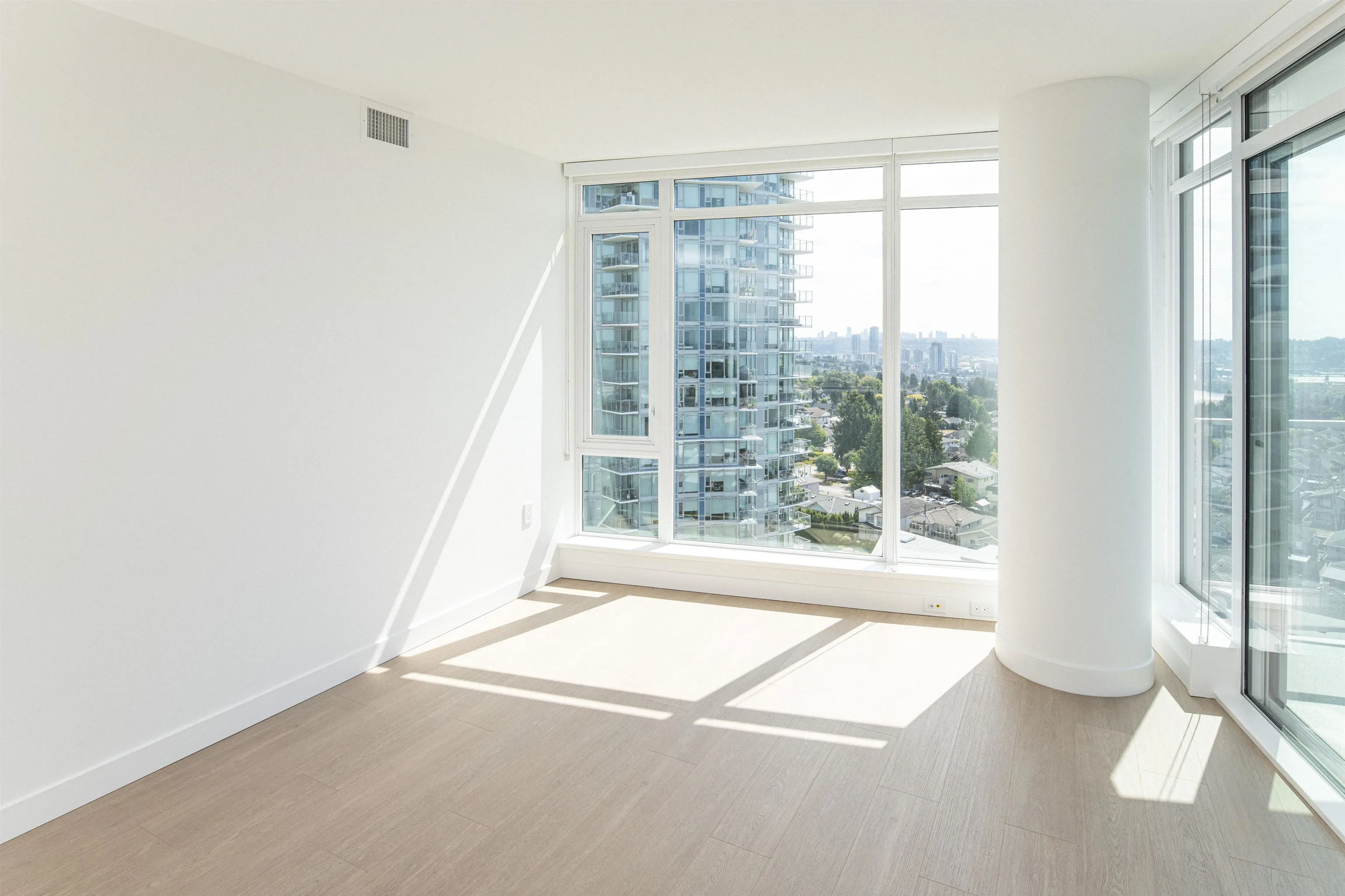 1306 7683 Park Crescent