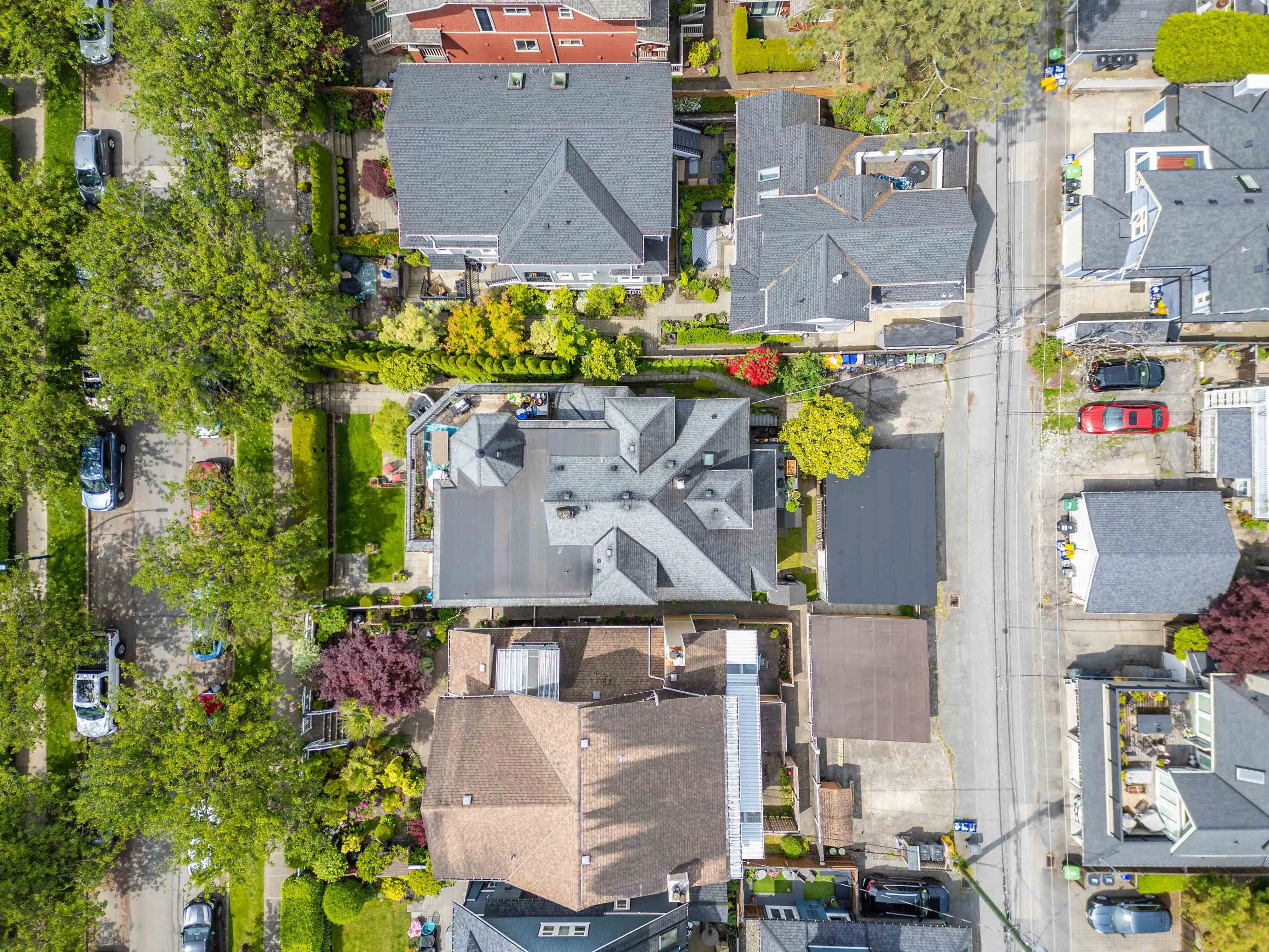 151 W 14th Avenue