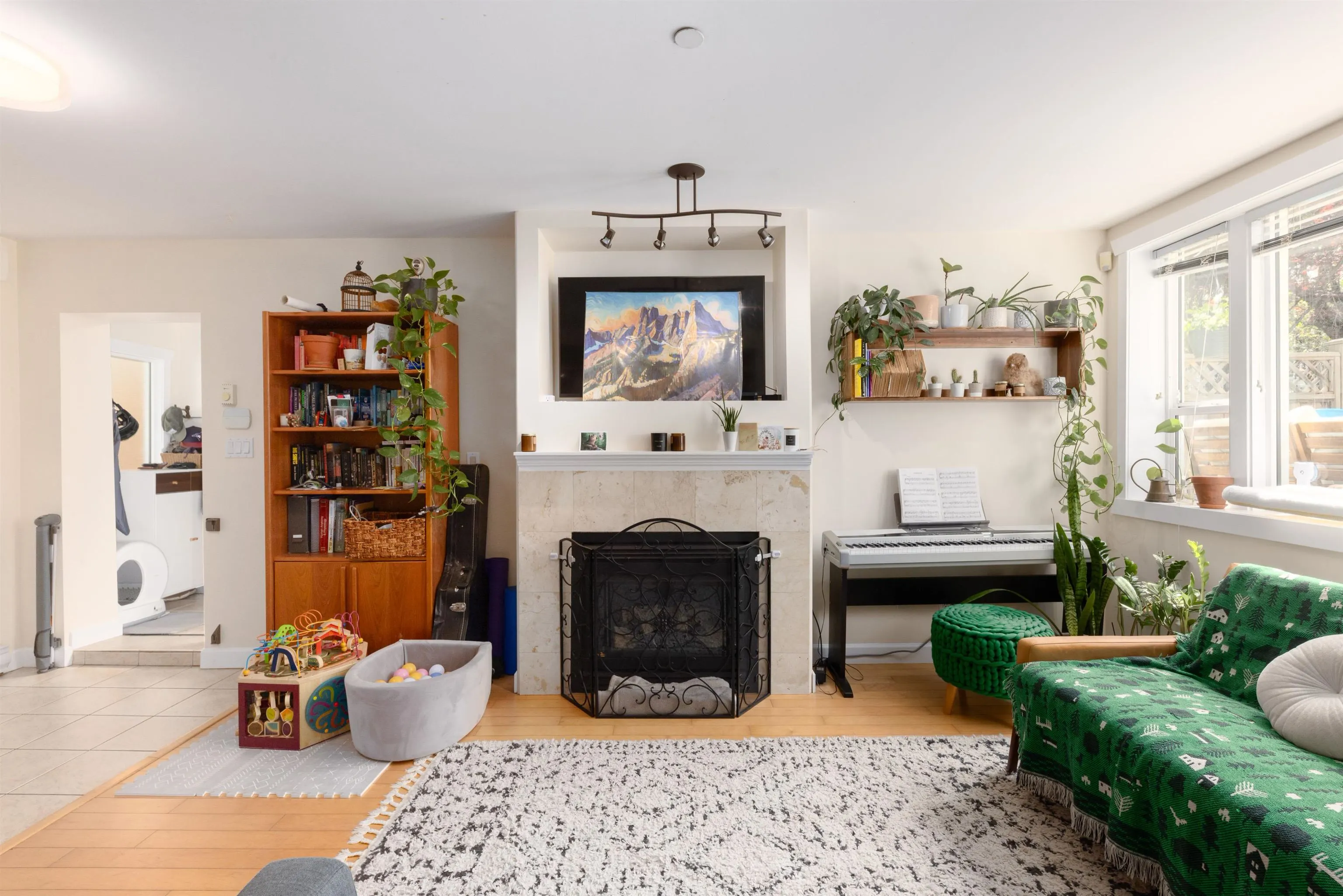 151 W 14th Avenue