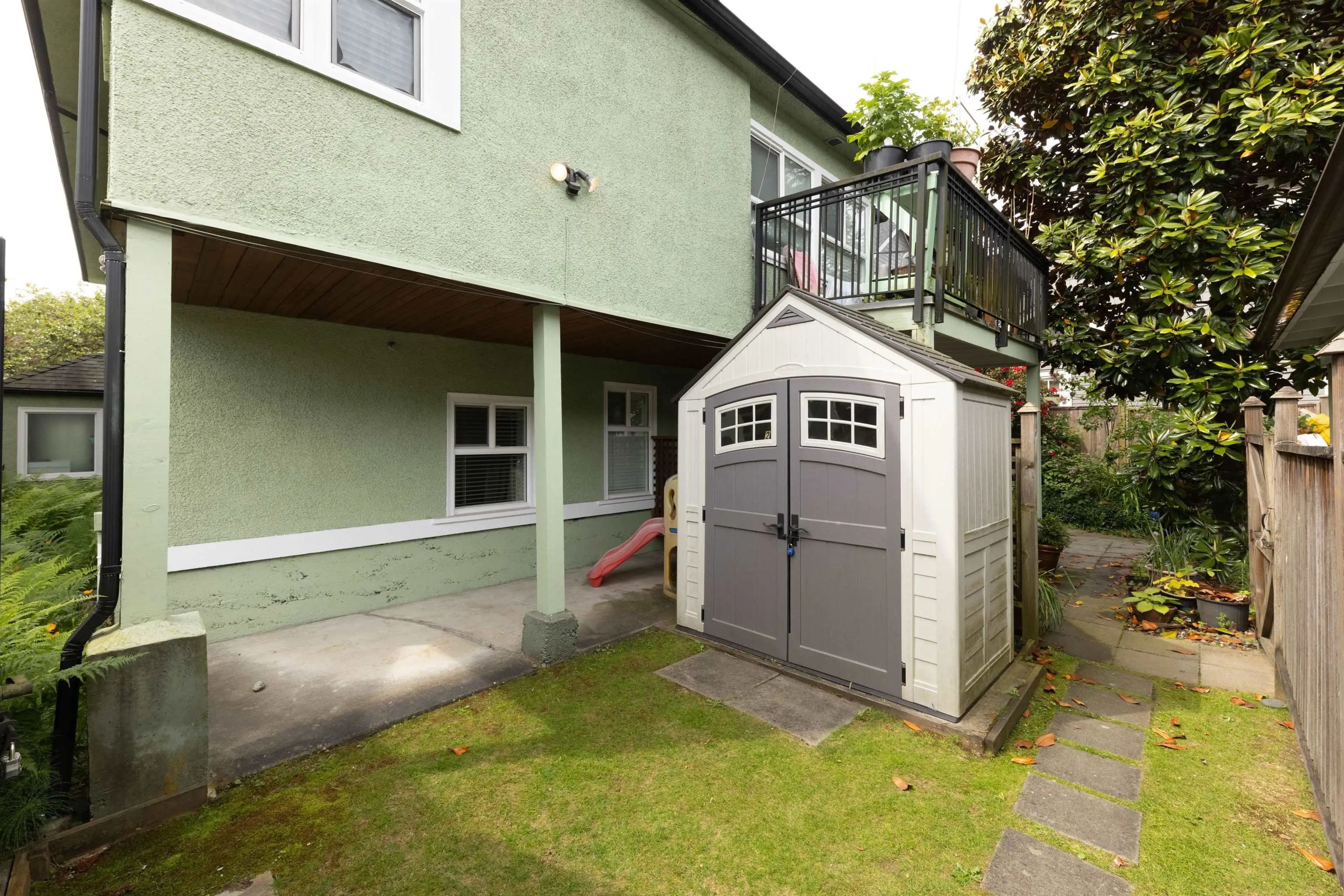 151 W 14th Avenue