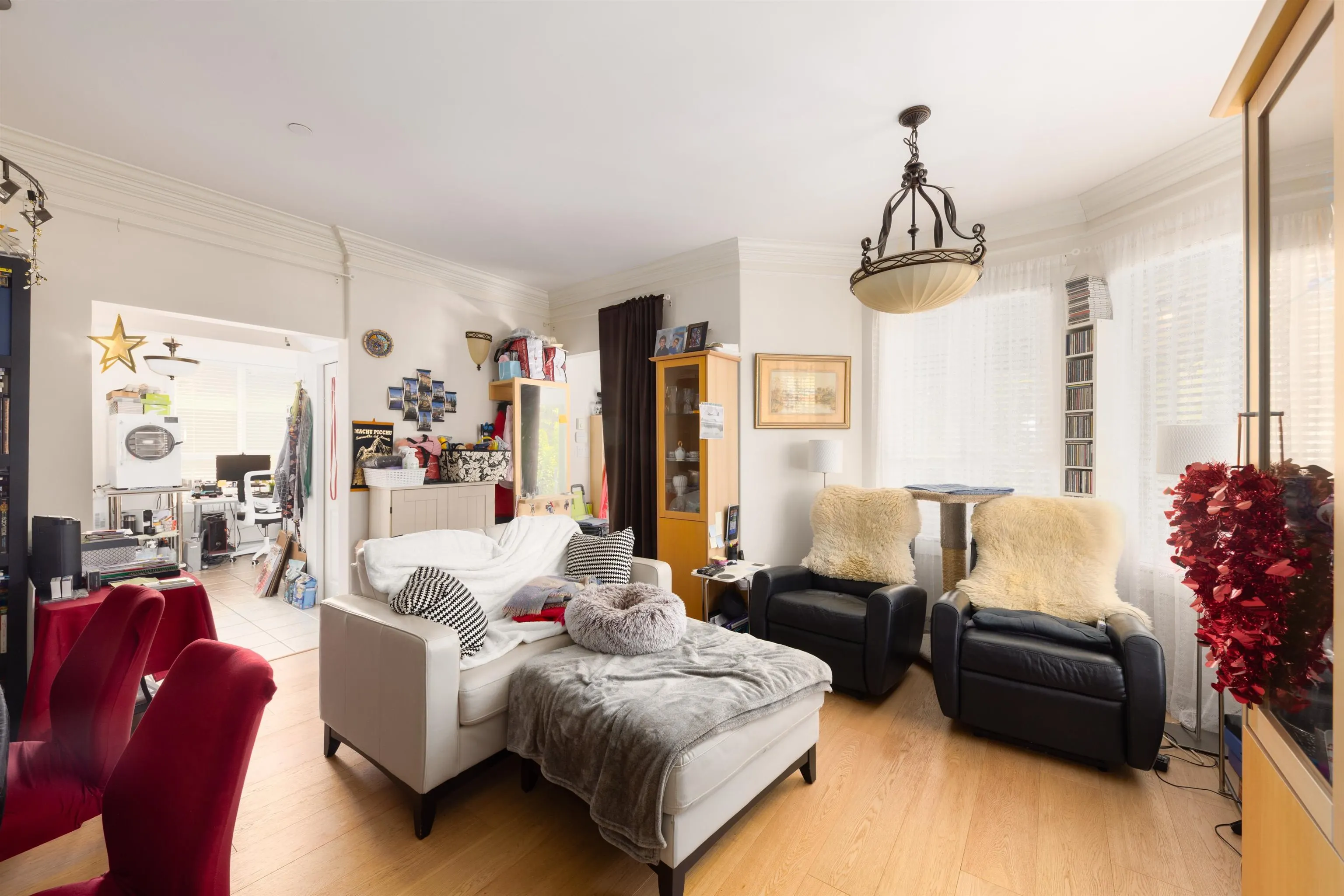 151 W 14th Avenue