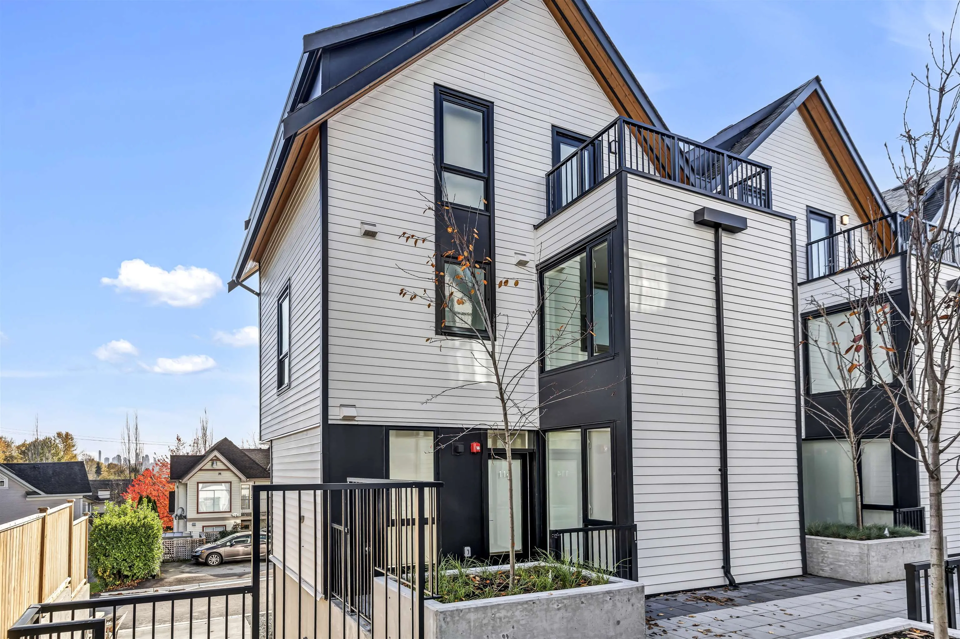 114 1306 Laval Square