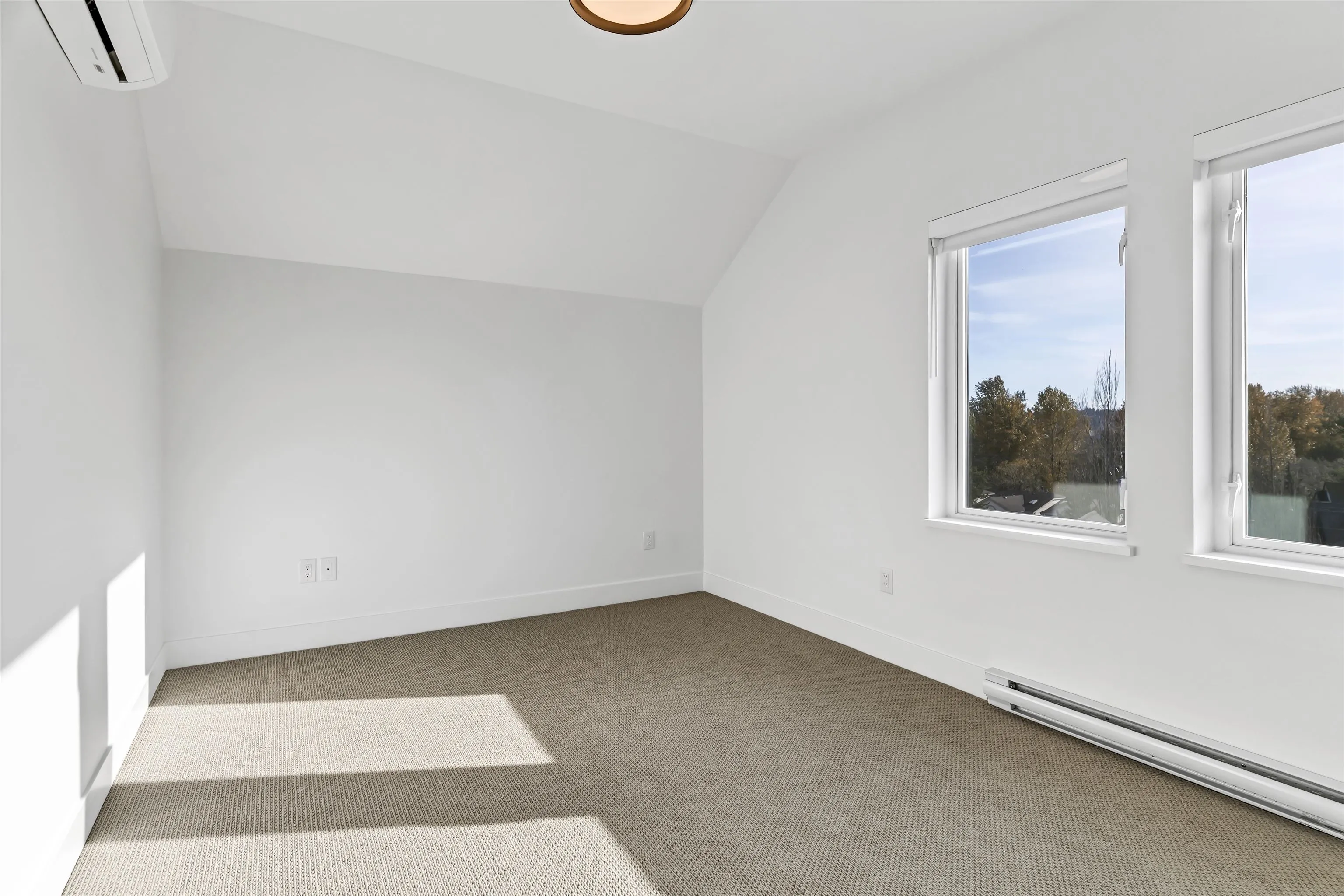 114 1306 Laval Square