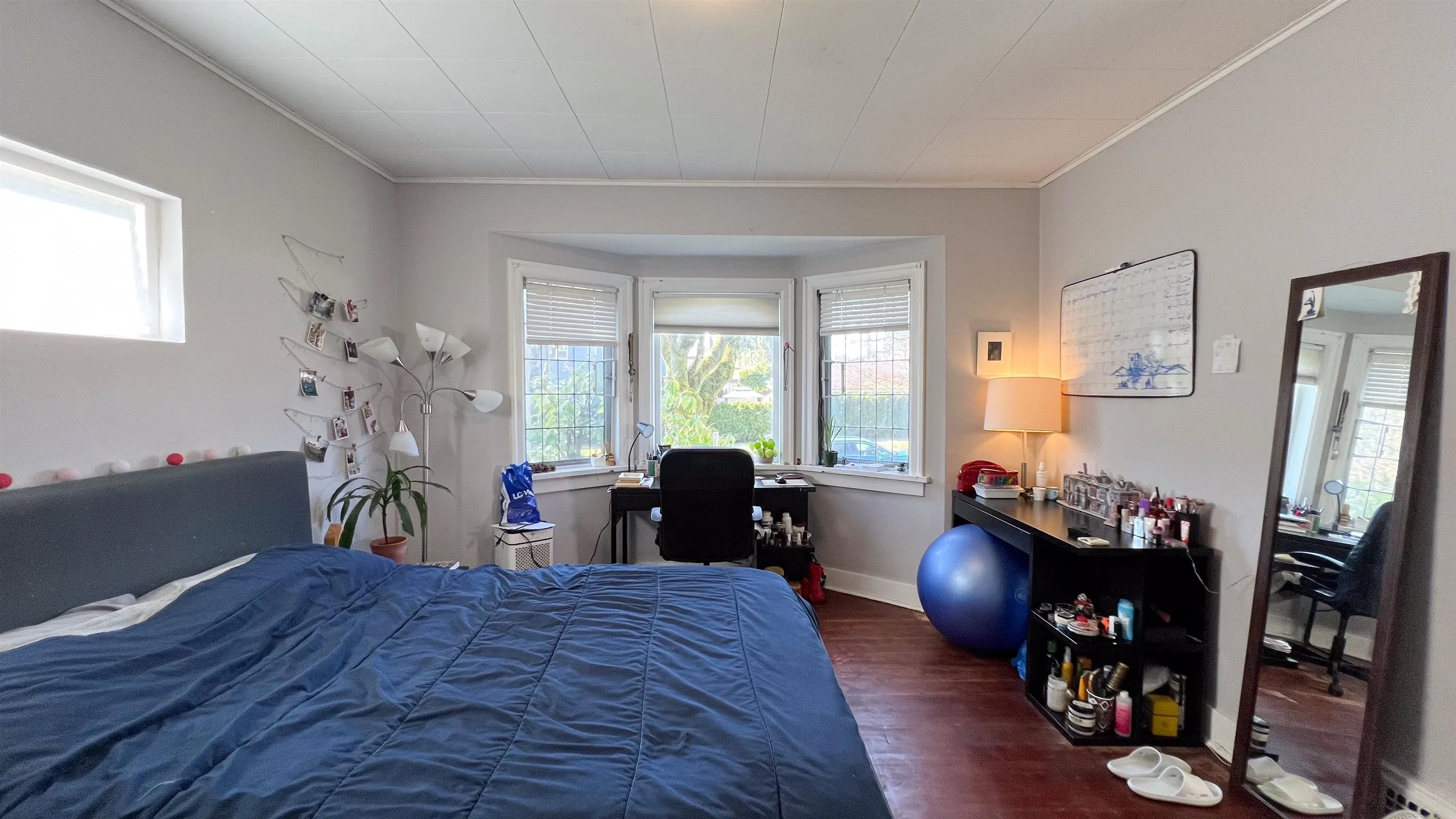3088 Discovery Street