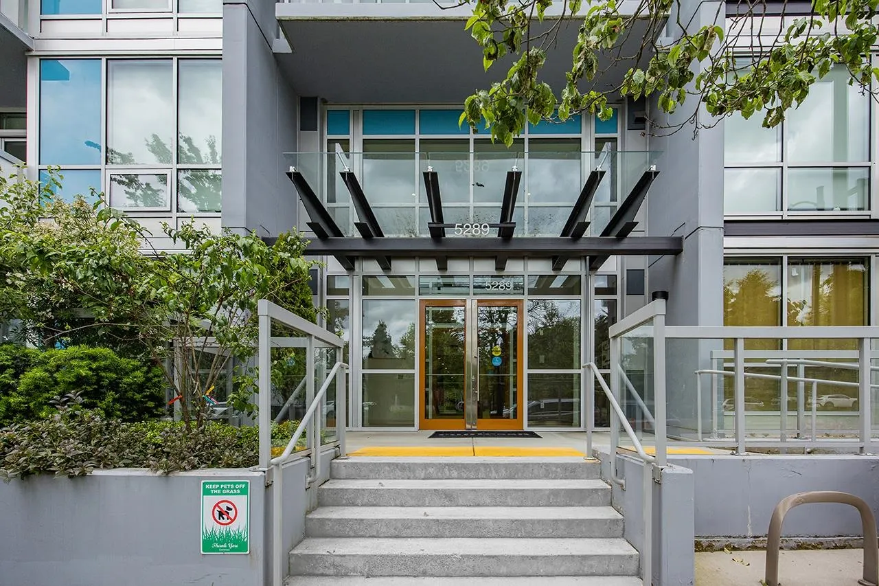 214 5289 Cambie Street