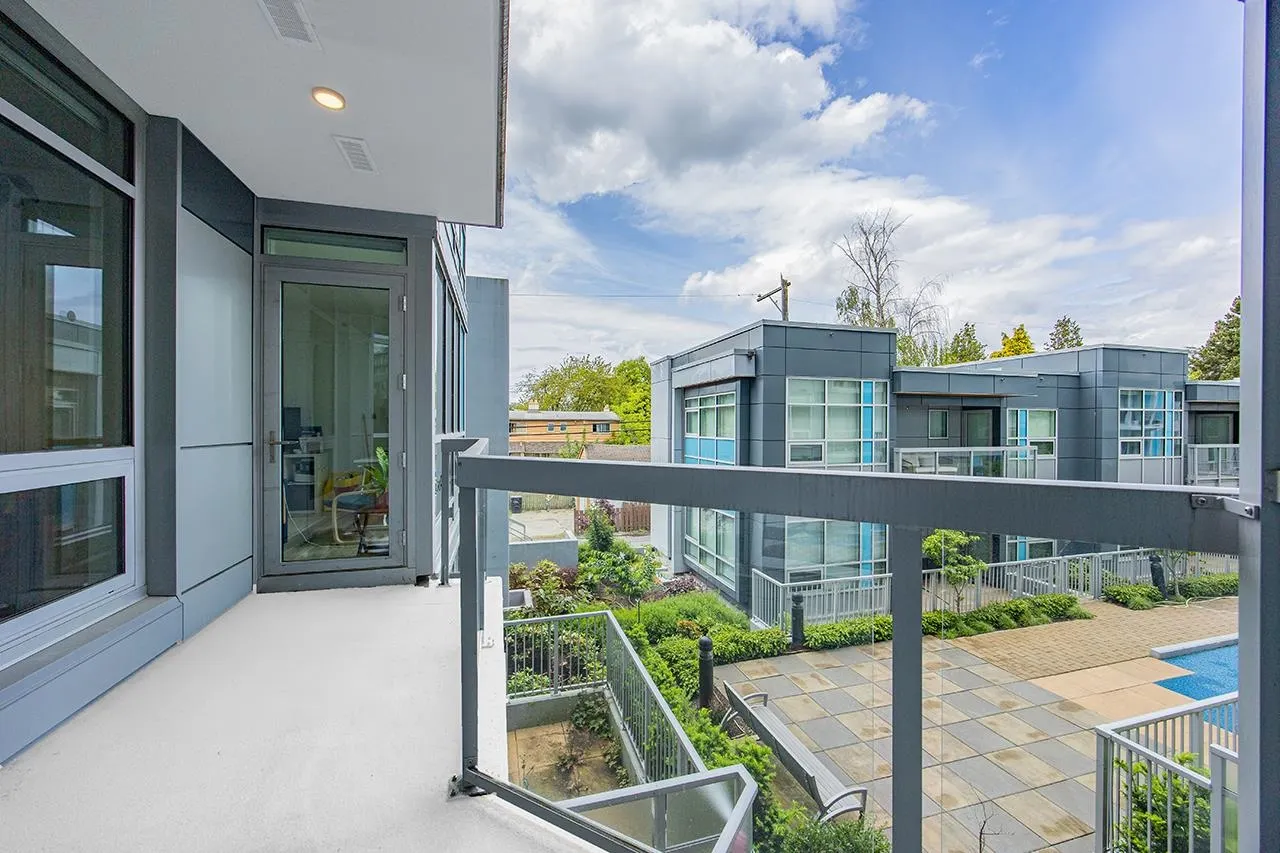 214 5289 Cambie Street