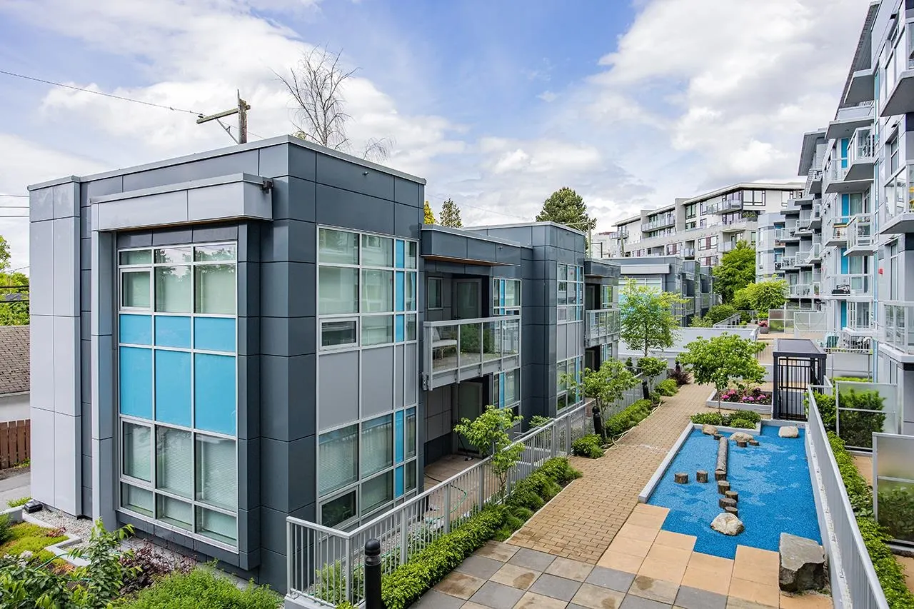 214 5289 Cambie Street