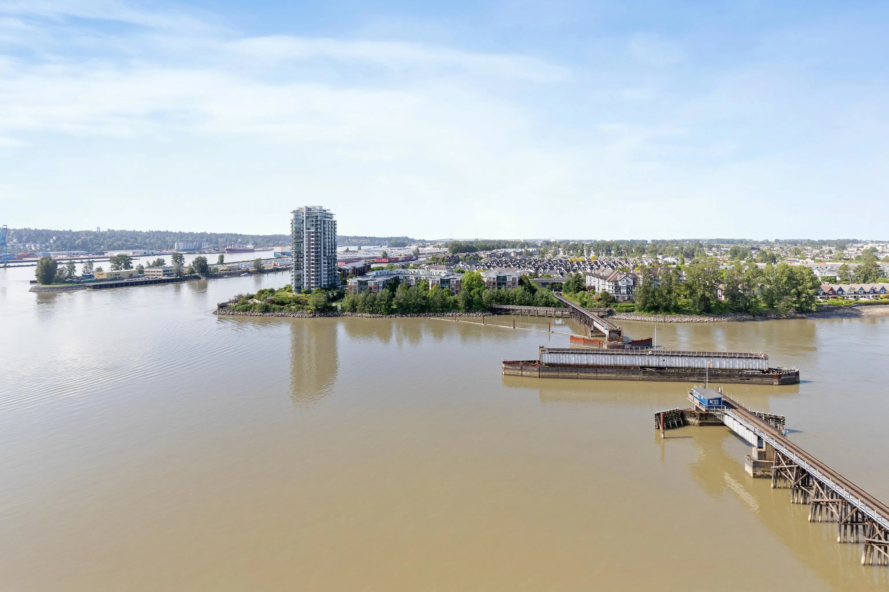1704 1250 Quayside Drive