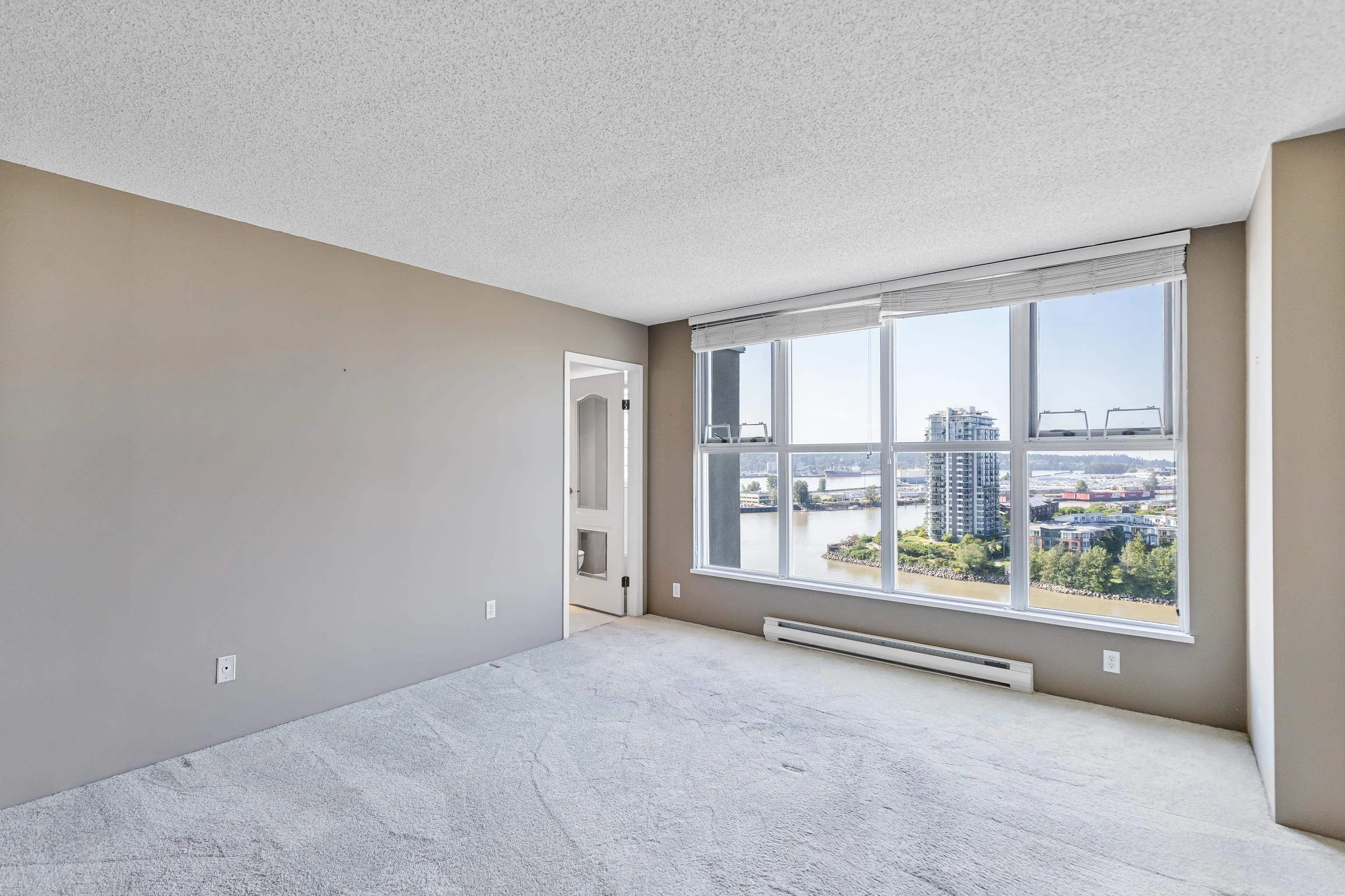 1704 1250 Quayside Drive