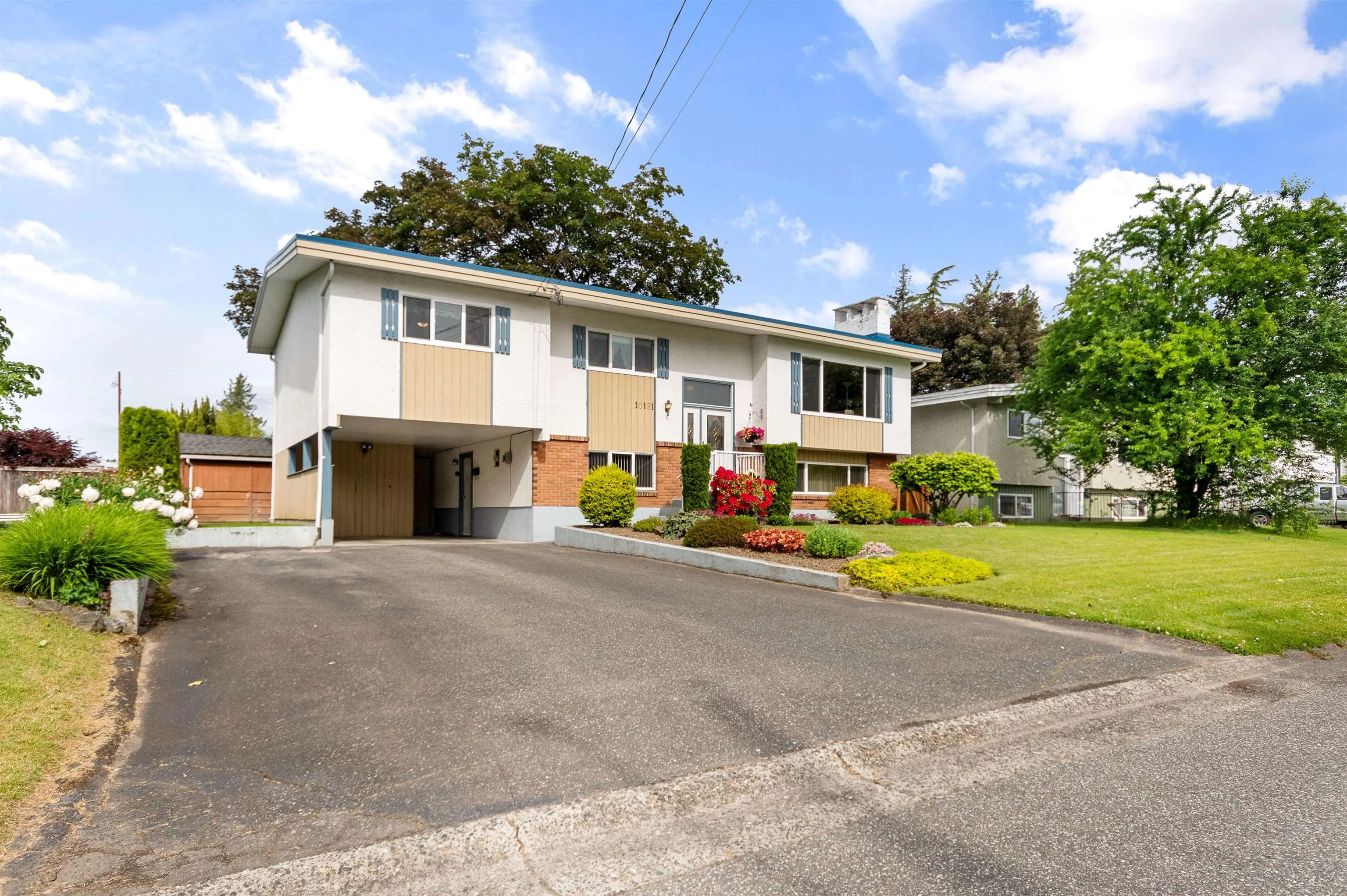 10161 Manor Drive