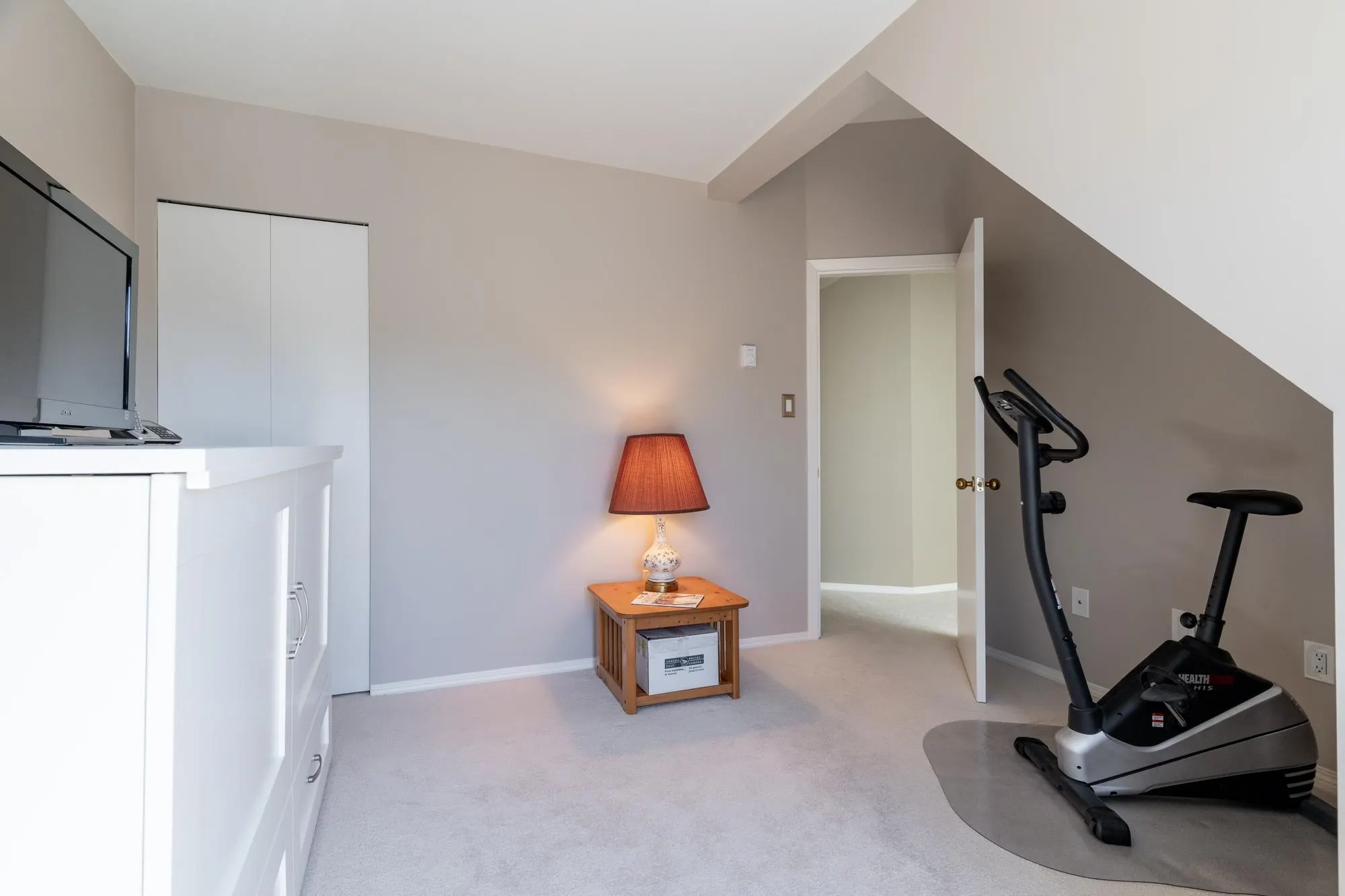 3 3980 Canada Way