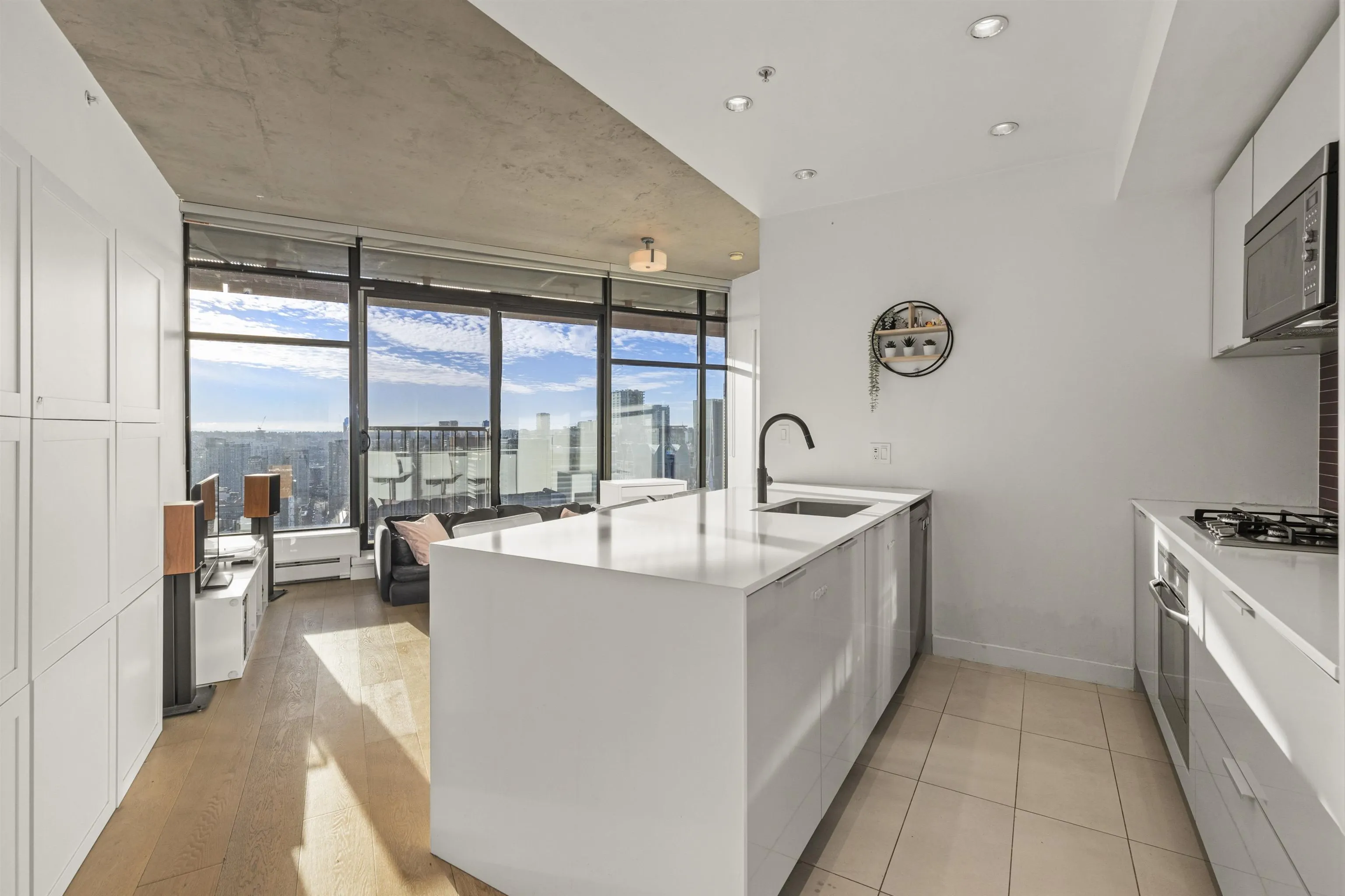 4108 128 W Cordova Street