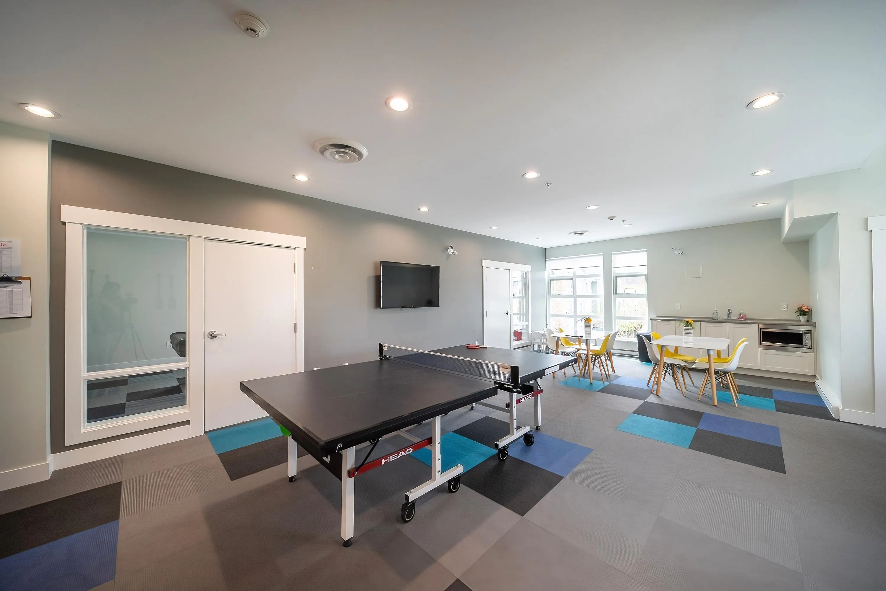 74 5551 Admiral Way