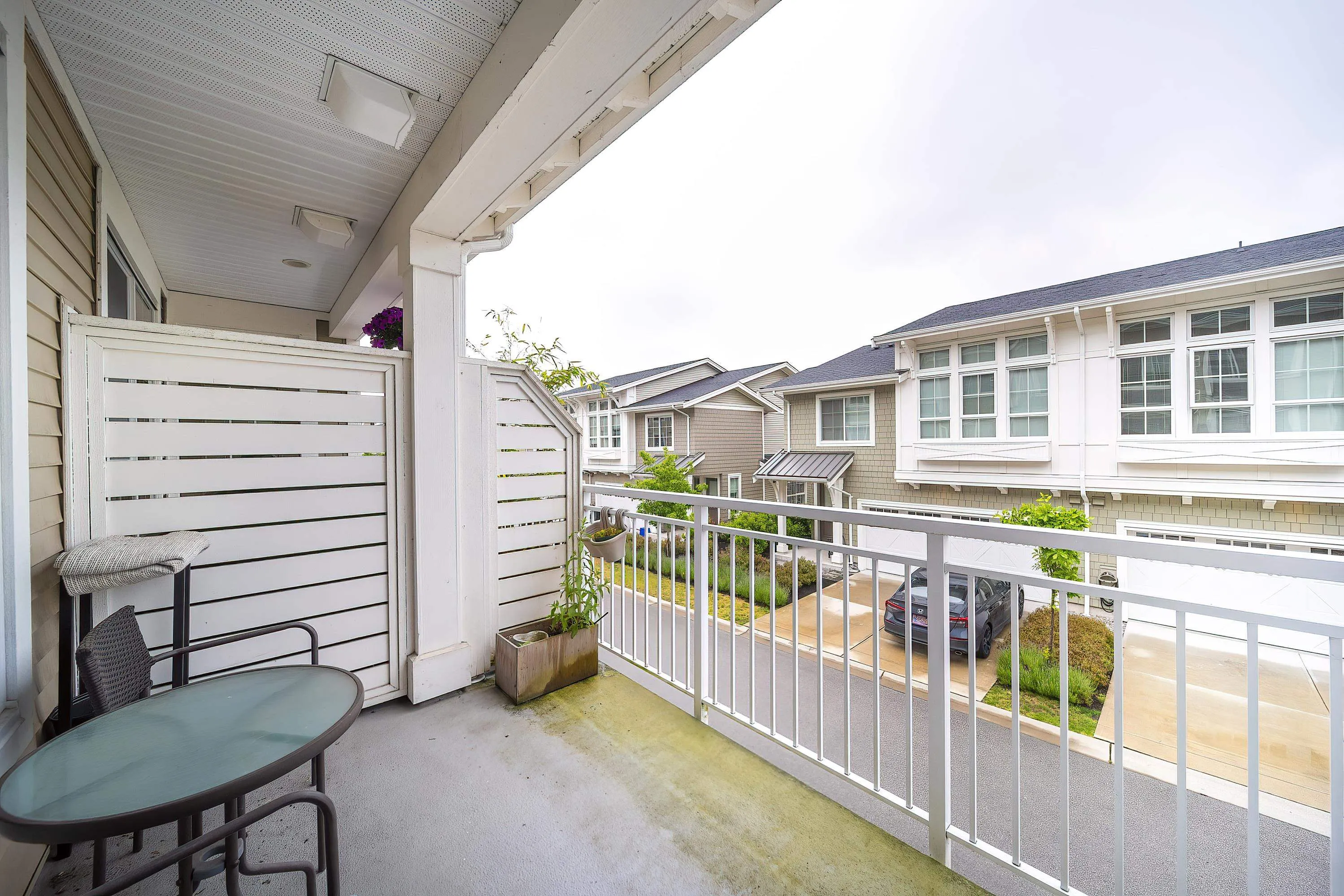 74 5551 Admiral Way