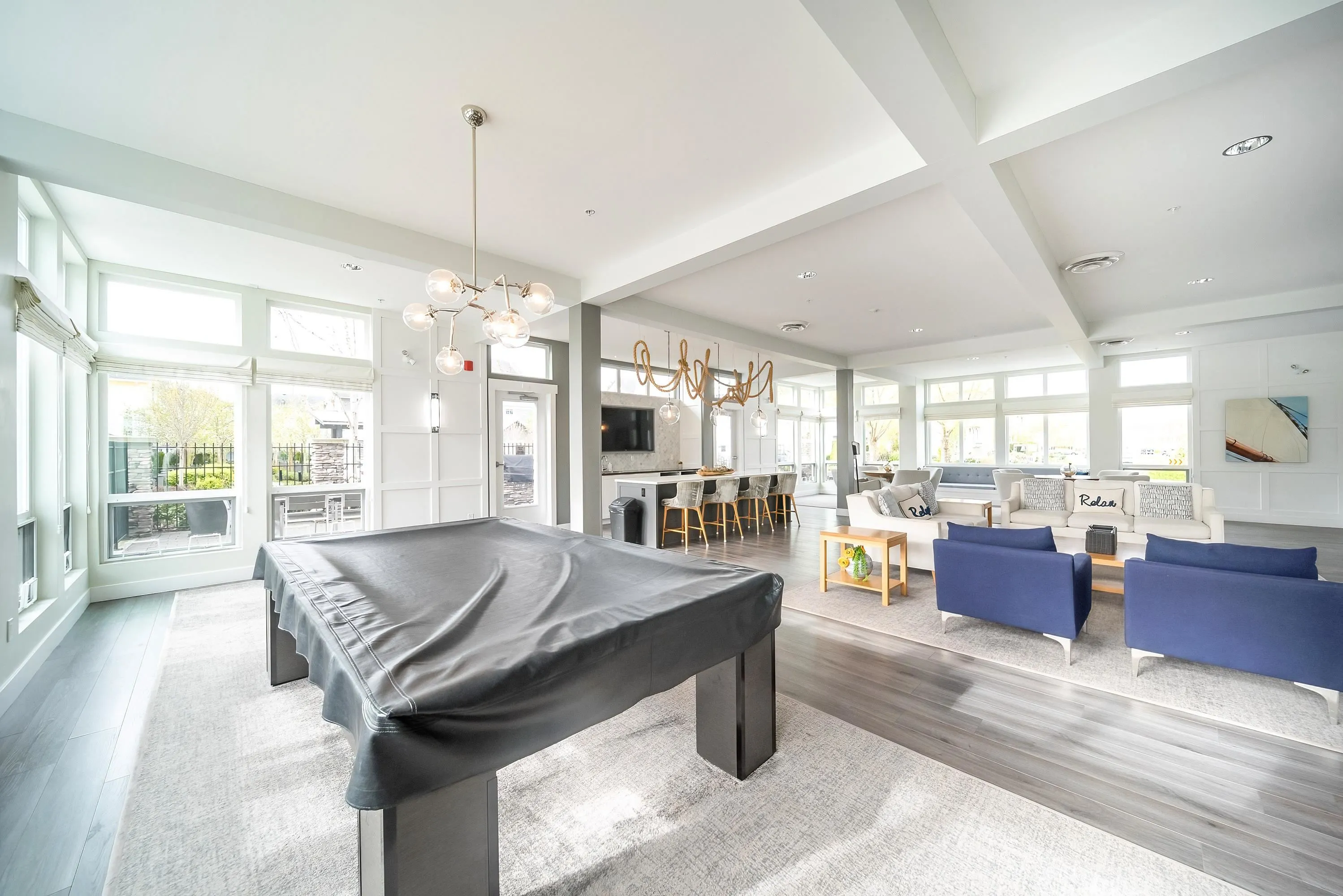 74 5551 Admiral Way