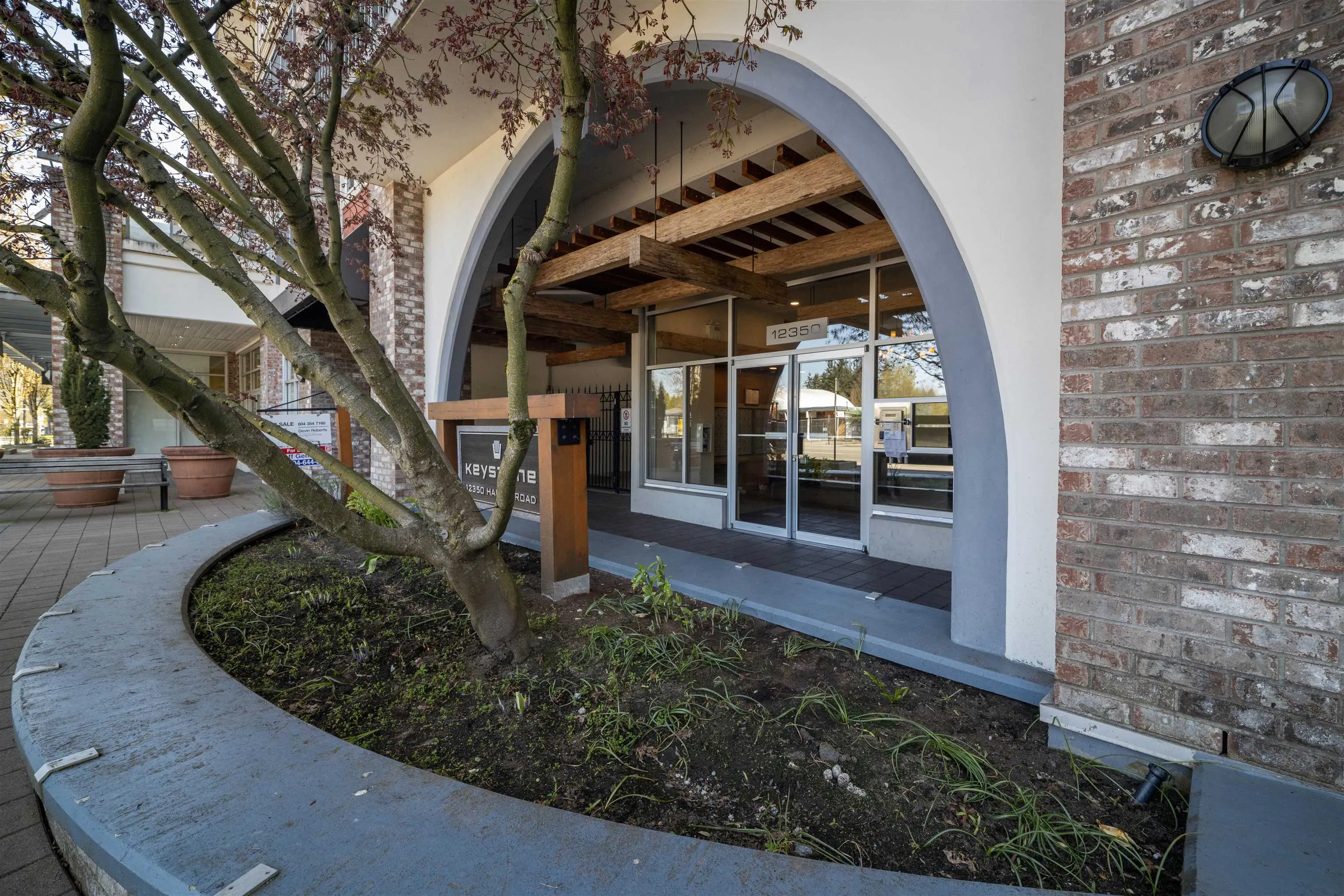 323 12350 Harris Road