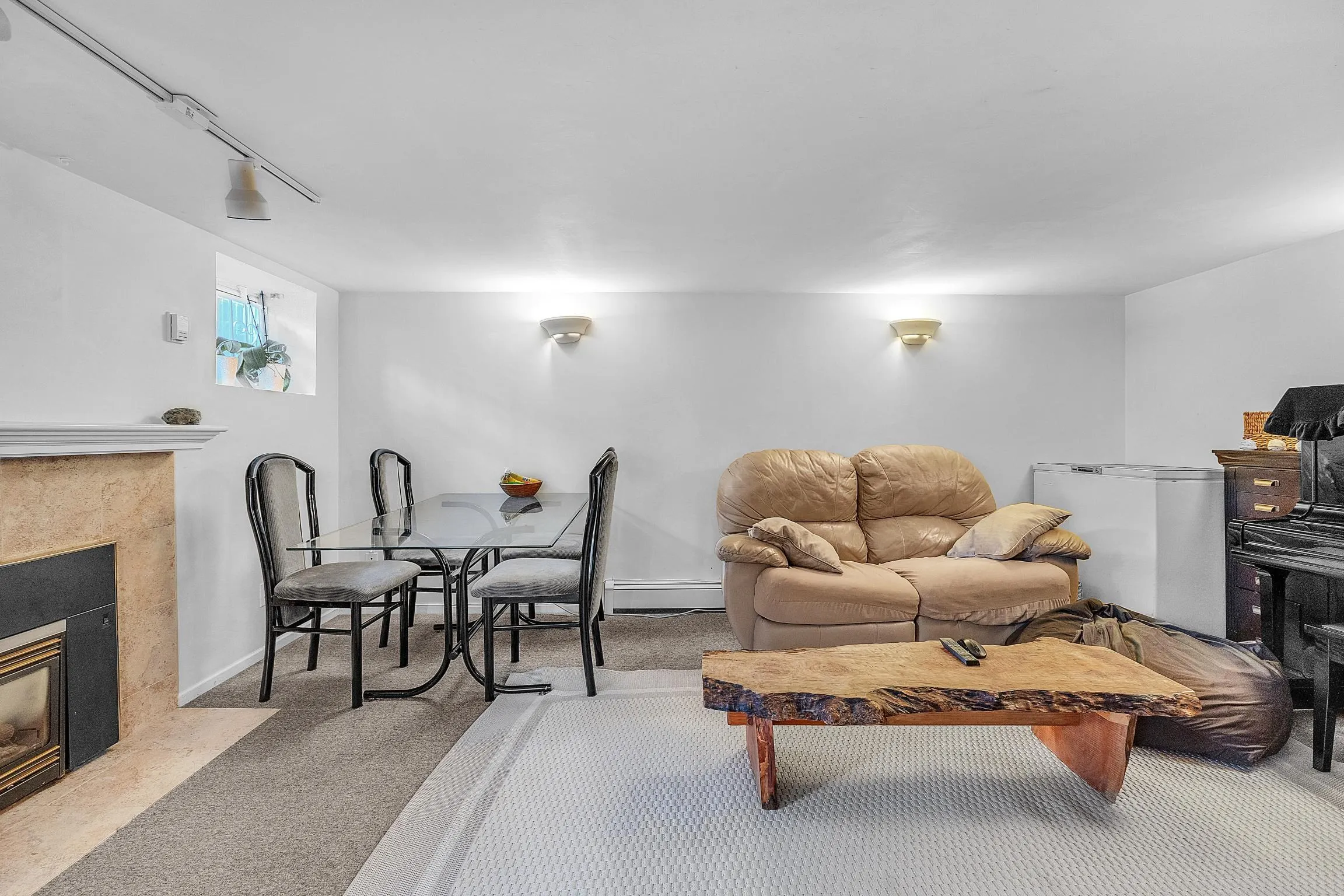 275 W King Edward Avenue