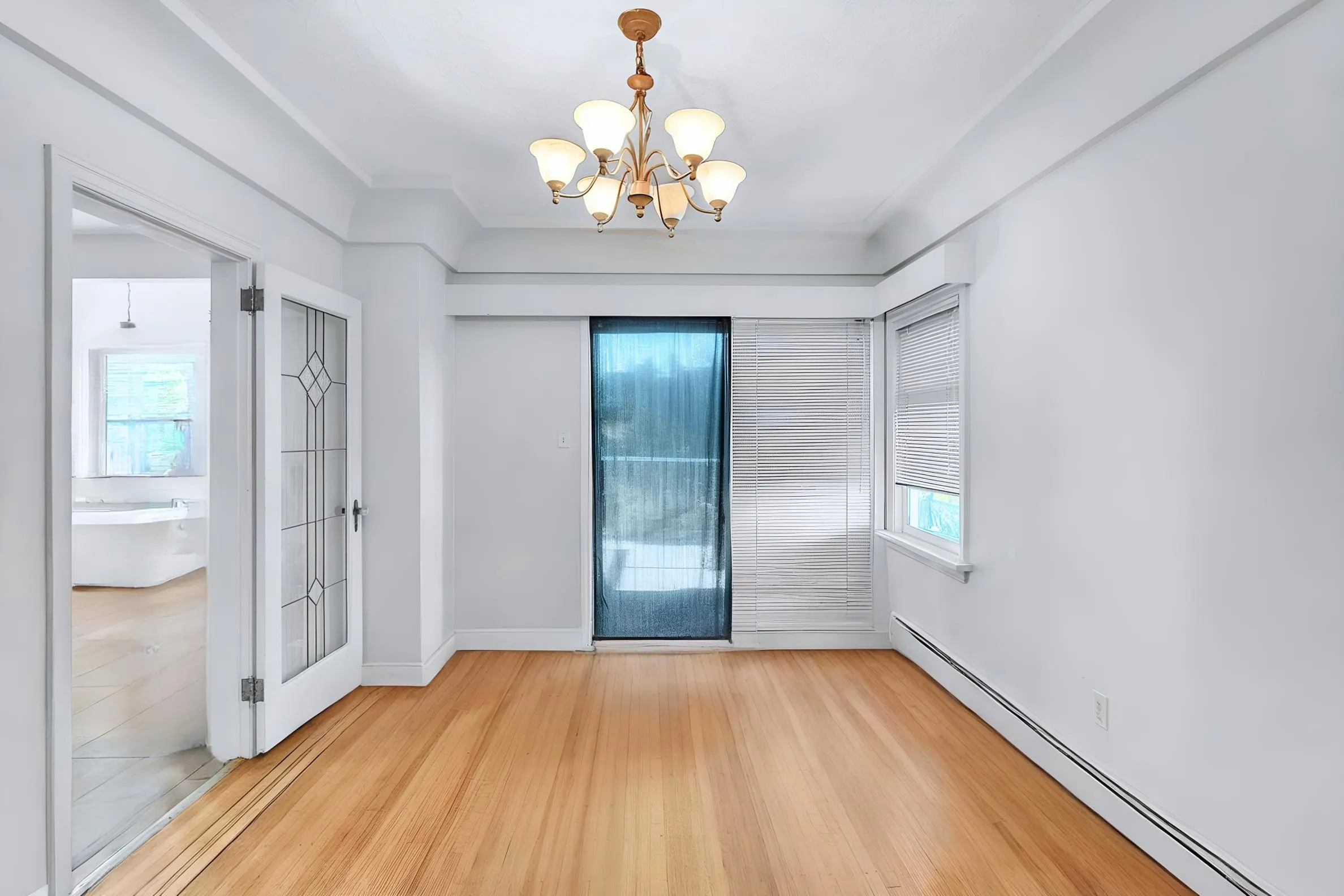 275 W King Edward Avenue