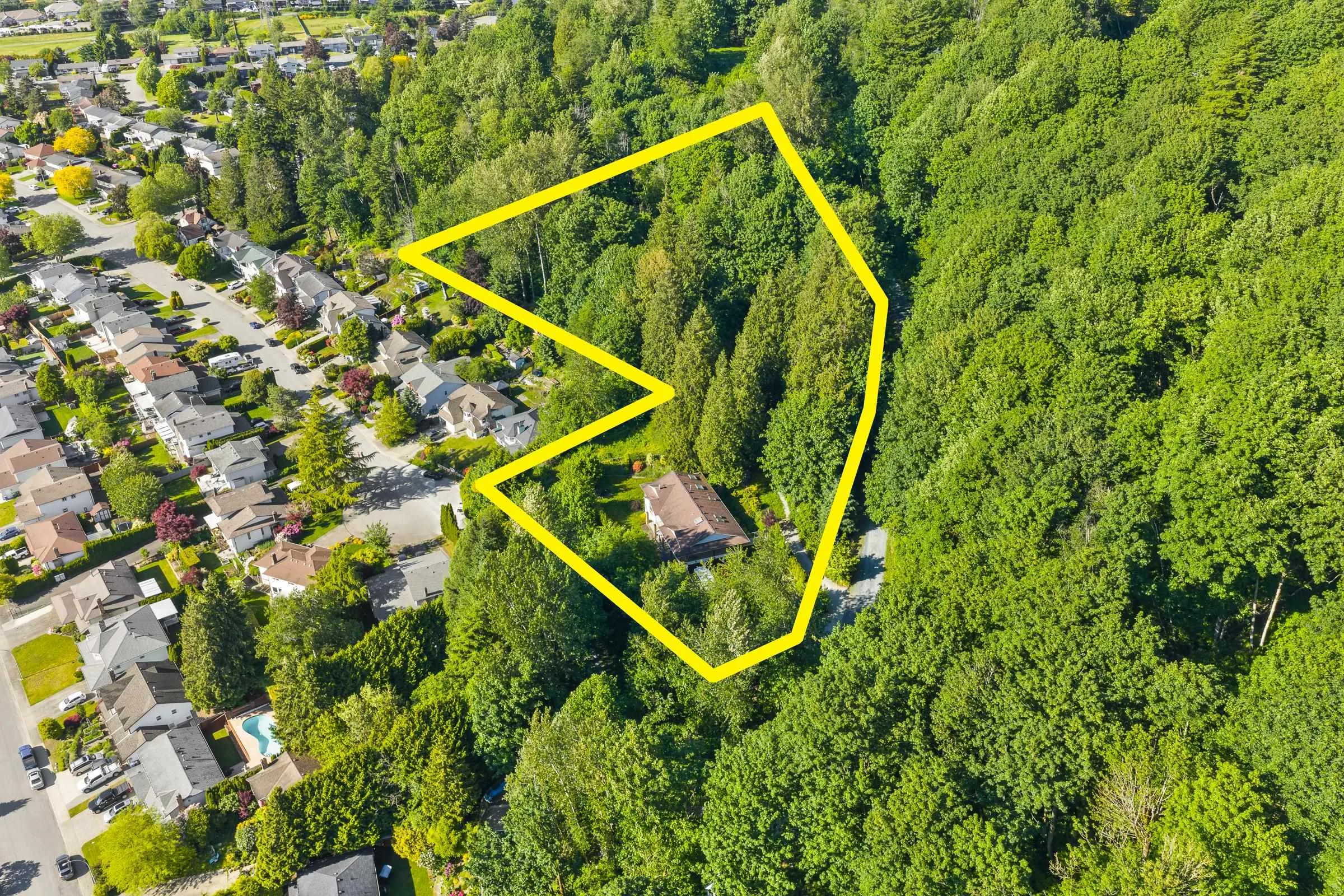 F 2904 Glencoe Place
