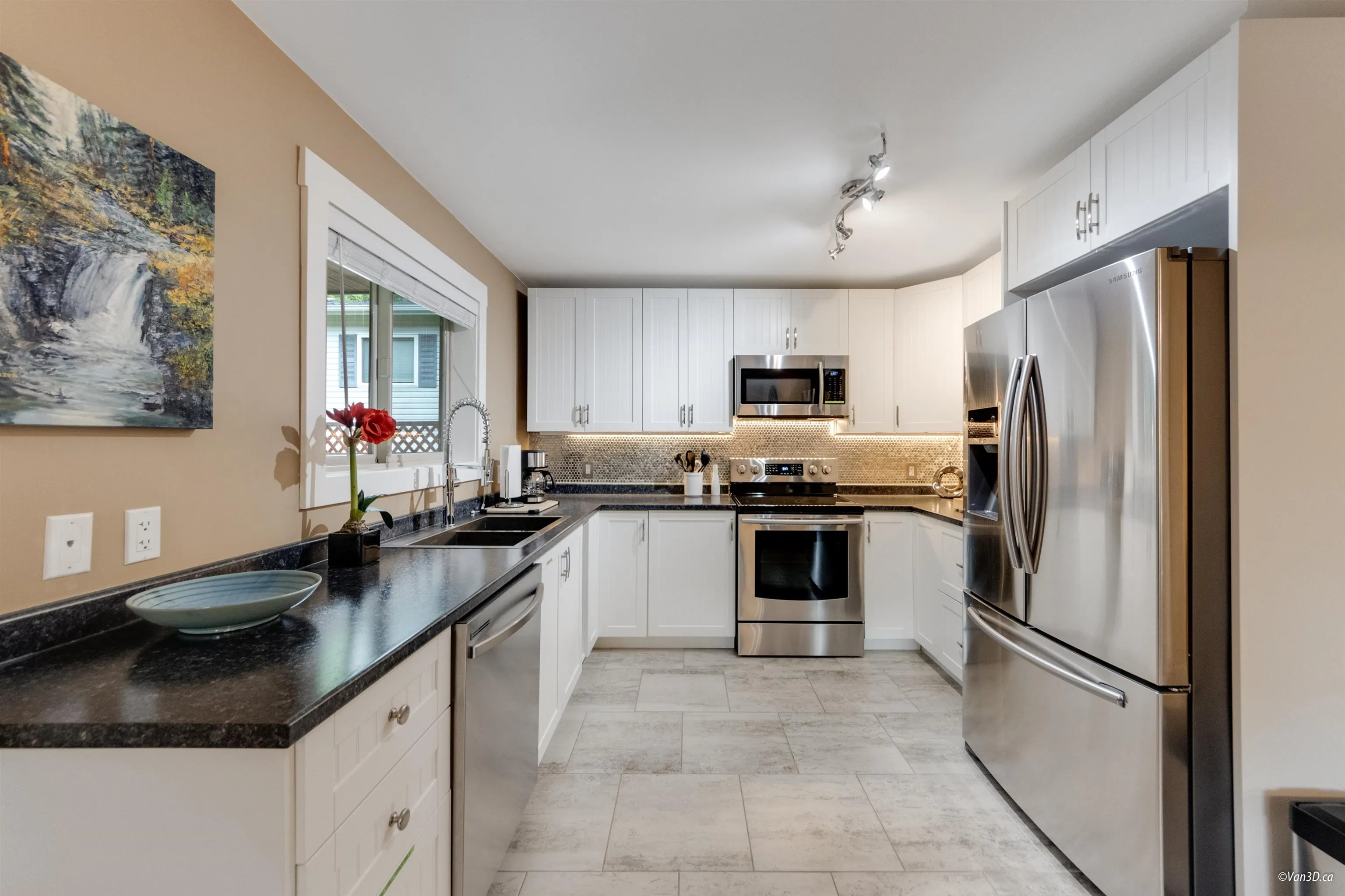 746 Upper Crescent