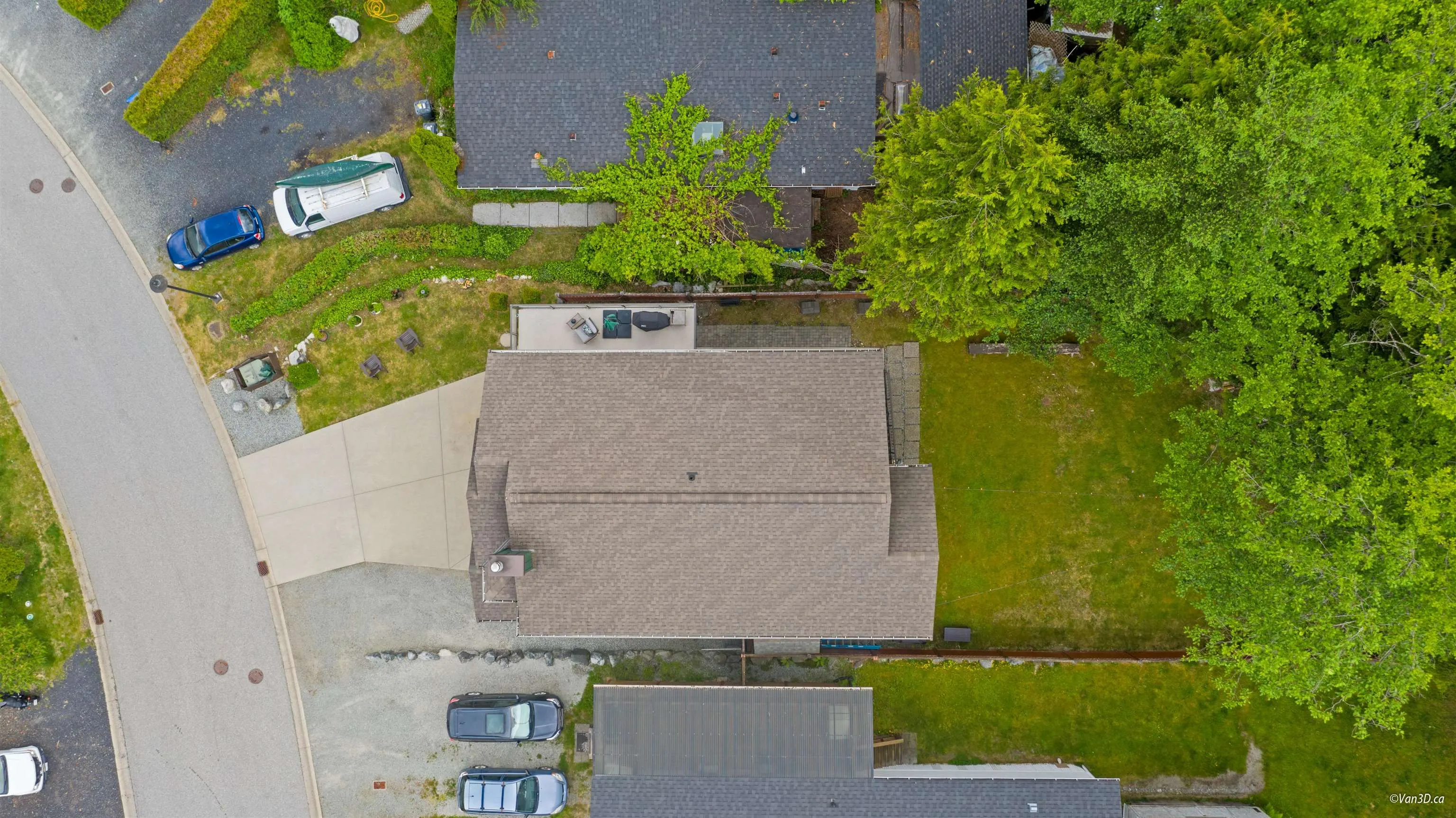 746 Upper Crescent